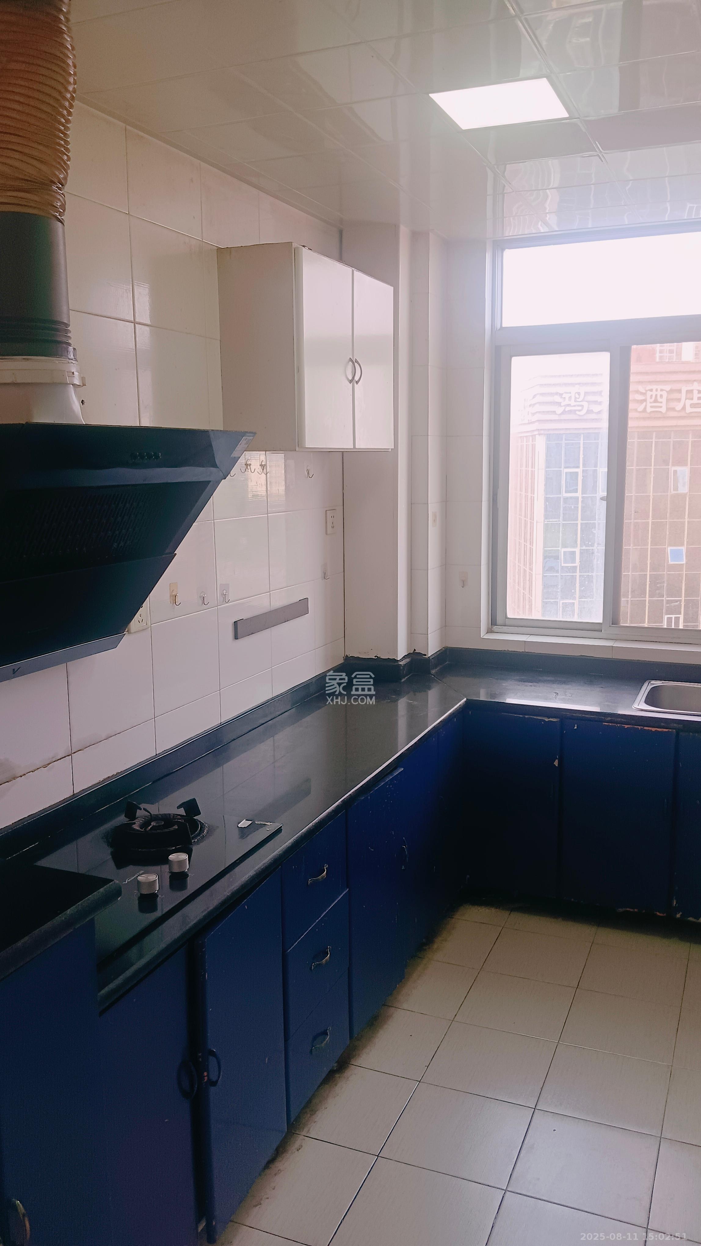 东方新世界  2室2厅1卫    2300.0元/月室内图