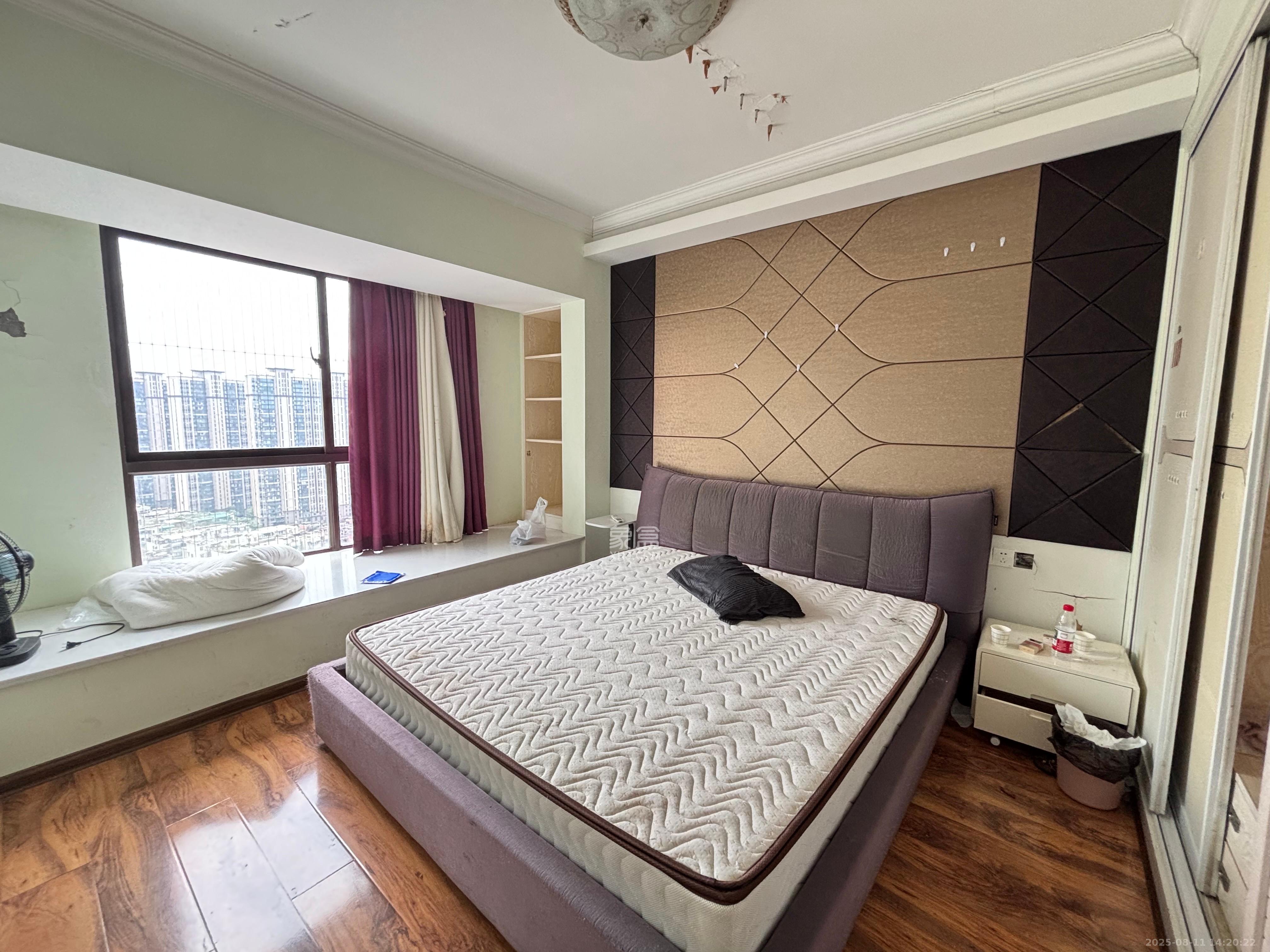 芒果天地(芒果雅苑) 3室2厅2卫 2600.0元/月 芒果天地(芒果雅苑) 3室2厅2卫 2600.0元/月室内图