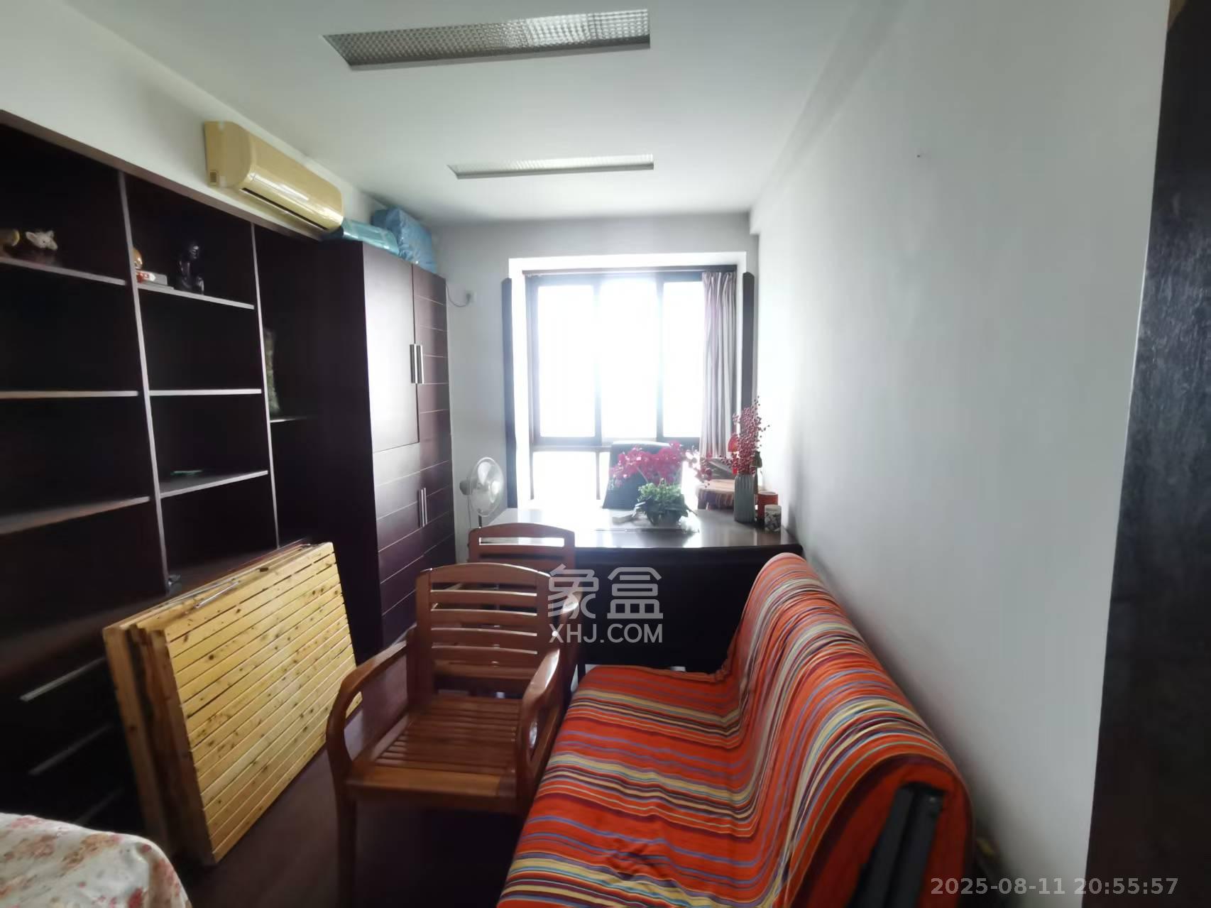 江岸景苑 3室2厅2卫 3600.0元/月 江岸景苑 3室2厅2卫 3600.0元/月室内图