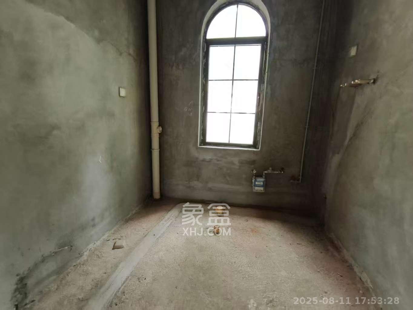 中粮北纬28°别墅 8室4厅4卫 8000.0元/月 中粮北纬28°别墅 8室4厅4卫 8000.0元/月室内图