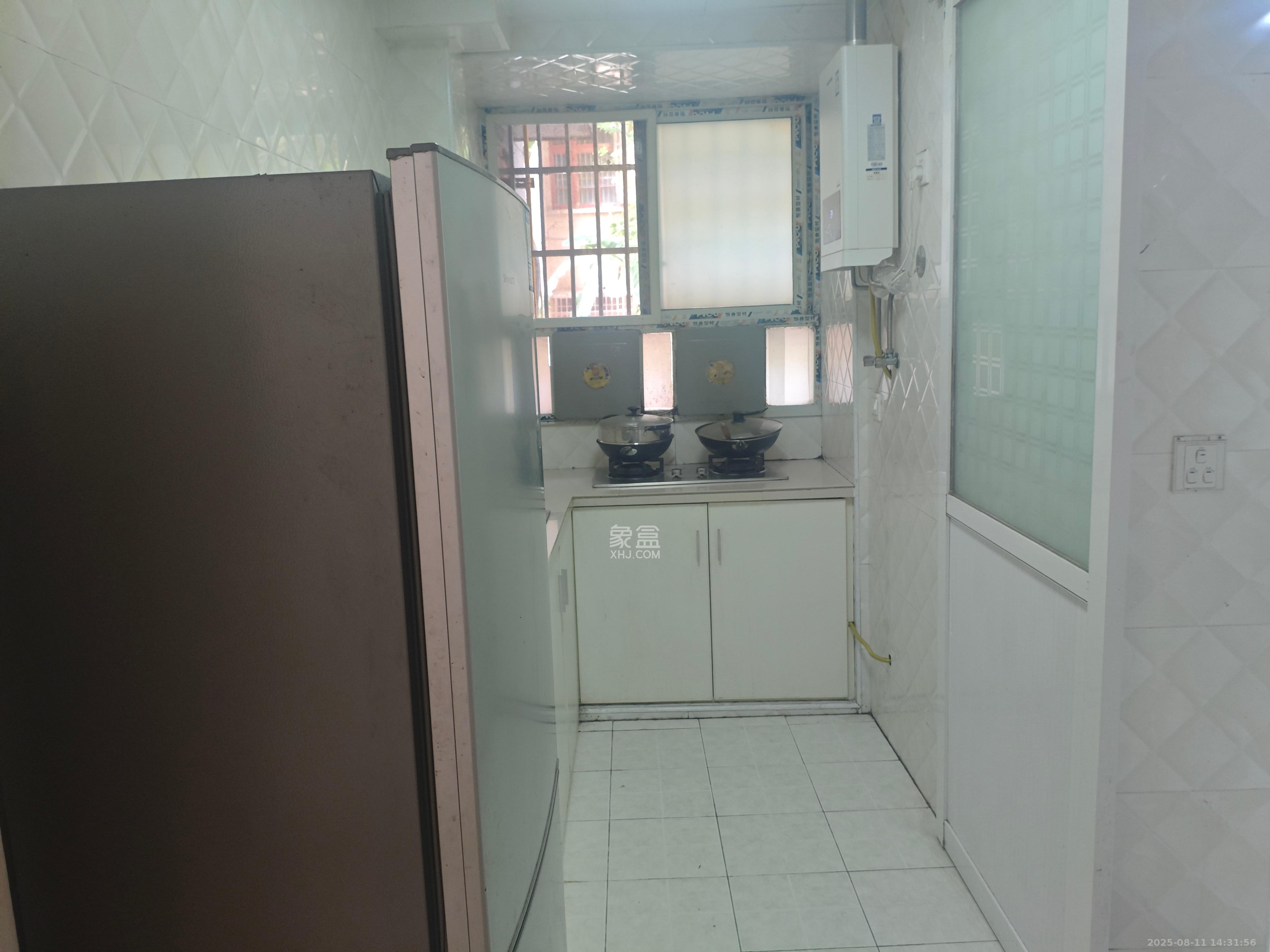 省水院宿舍 1室2厅1卫 2200.0元/月 省水院宿舍 1室2厅1卫 2200.0元/月室内图