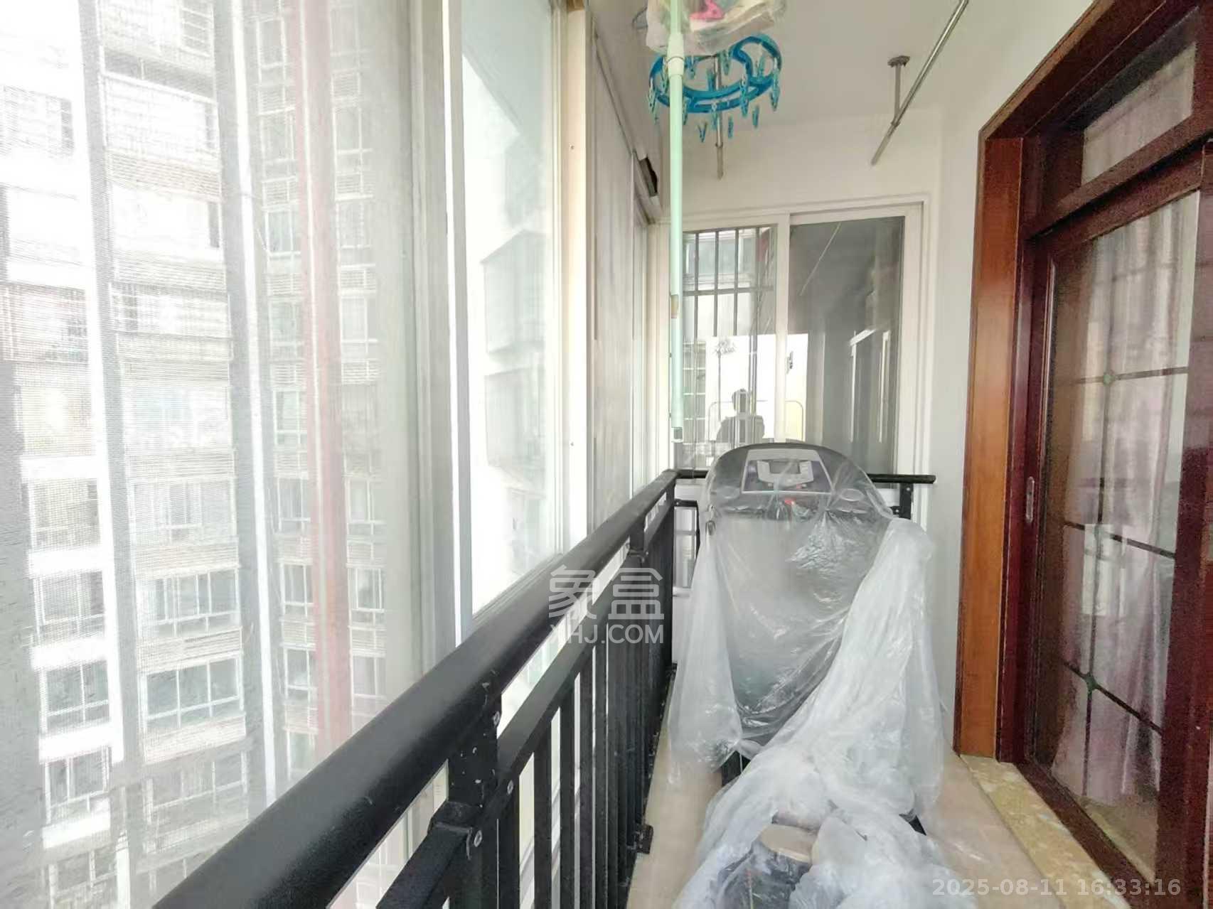 东门壹号家园 4室2厅2卫 3200.0元/月 东门壹号家园 4室2厅2卫 3200.0元/月室内图