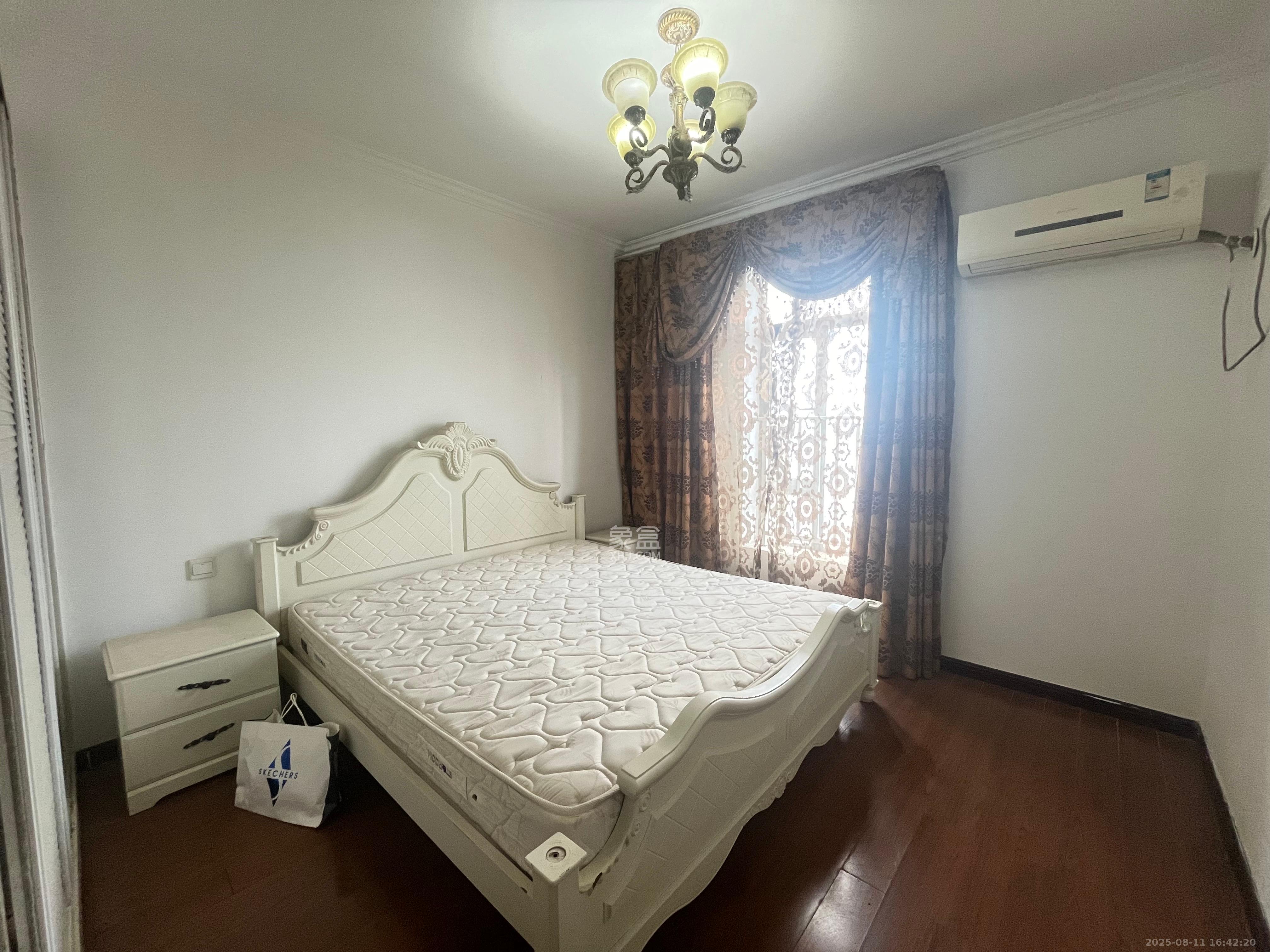 保利麓谷林语A区 4室2厅2卫 3200.0元/月 保利麓谷林语A区 4室2厅2卫 3200.0元/月室内图