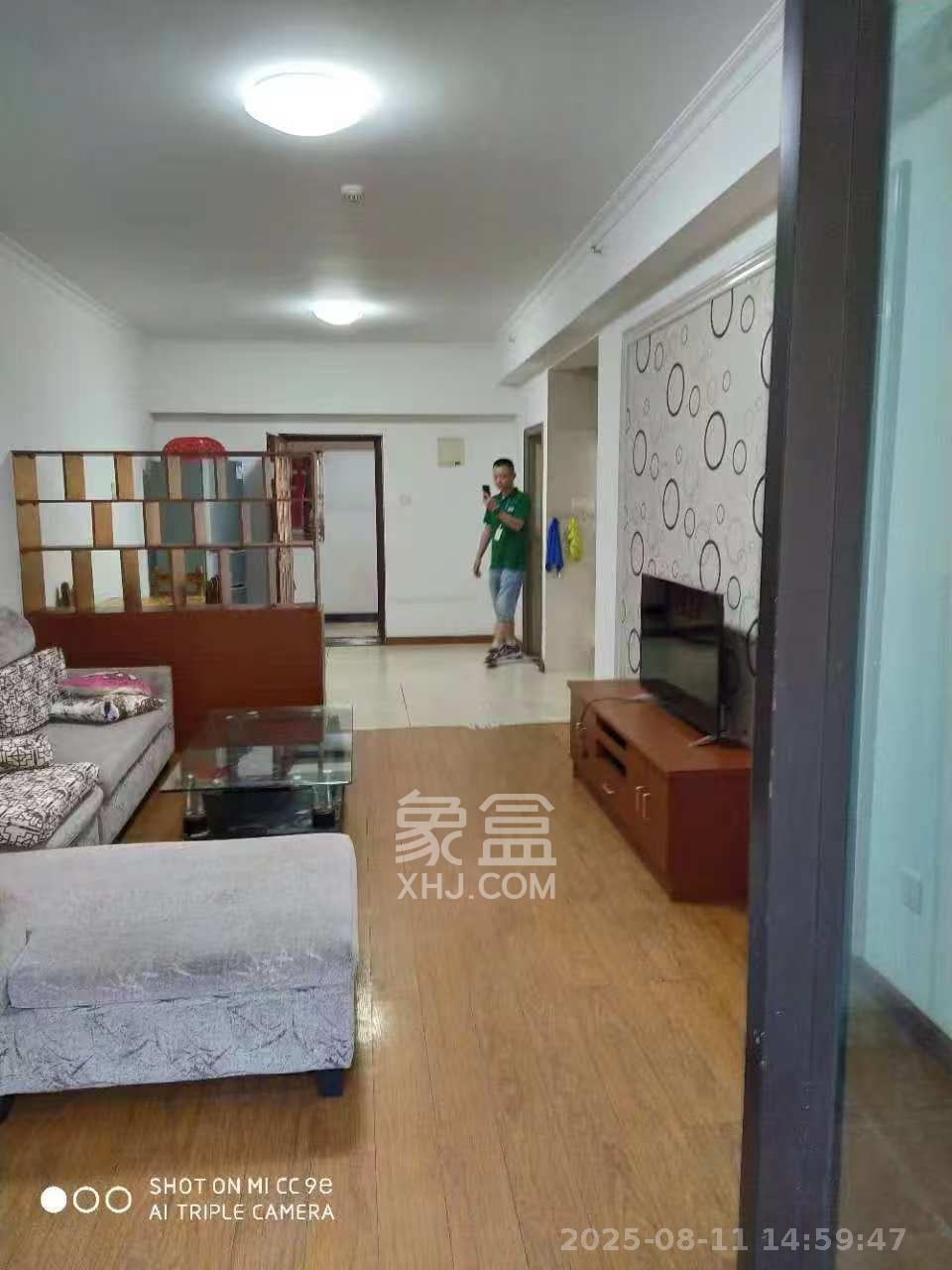 中信凯旋蓝岸(中信新城三期)  3室2厅1卫    1800.0元/月 中信凯旋蓝岸(中信新城三期)  3室2厅1卫    1800.0元/月室内图