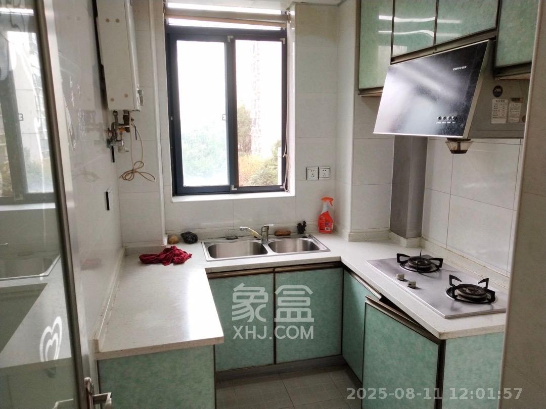 钱隆学府一、二期 2室2厅1卫 1500.0元/月 钱隆学府一、二期 2室2厅1卫 1500.0元/月室内图