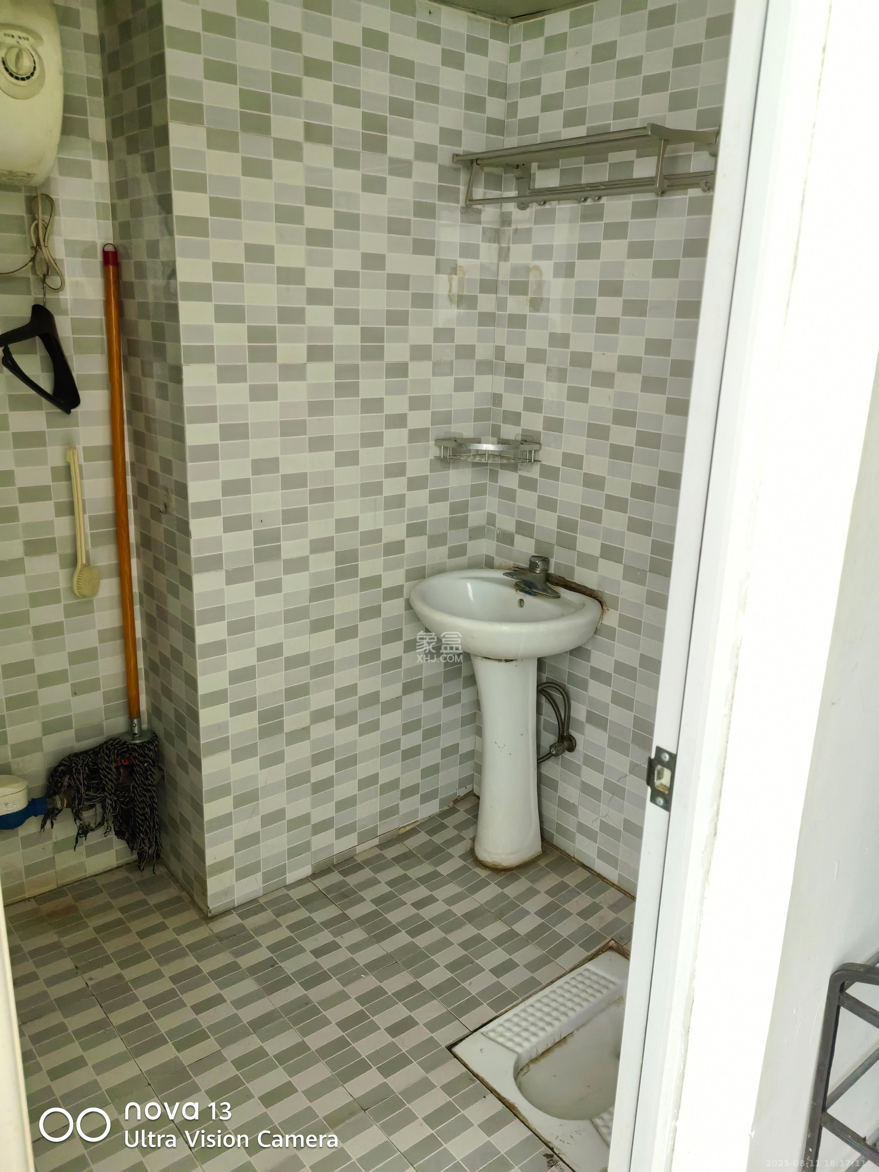 长城华都 1室1厅1卫 1300.0元/月 长城华都 1室1厅1卫 1300.0元/月室内图