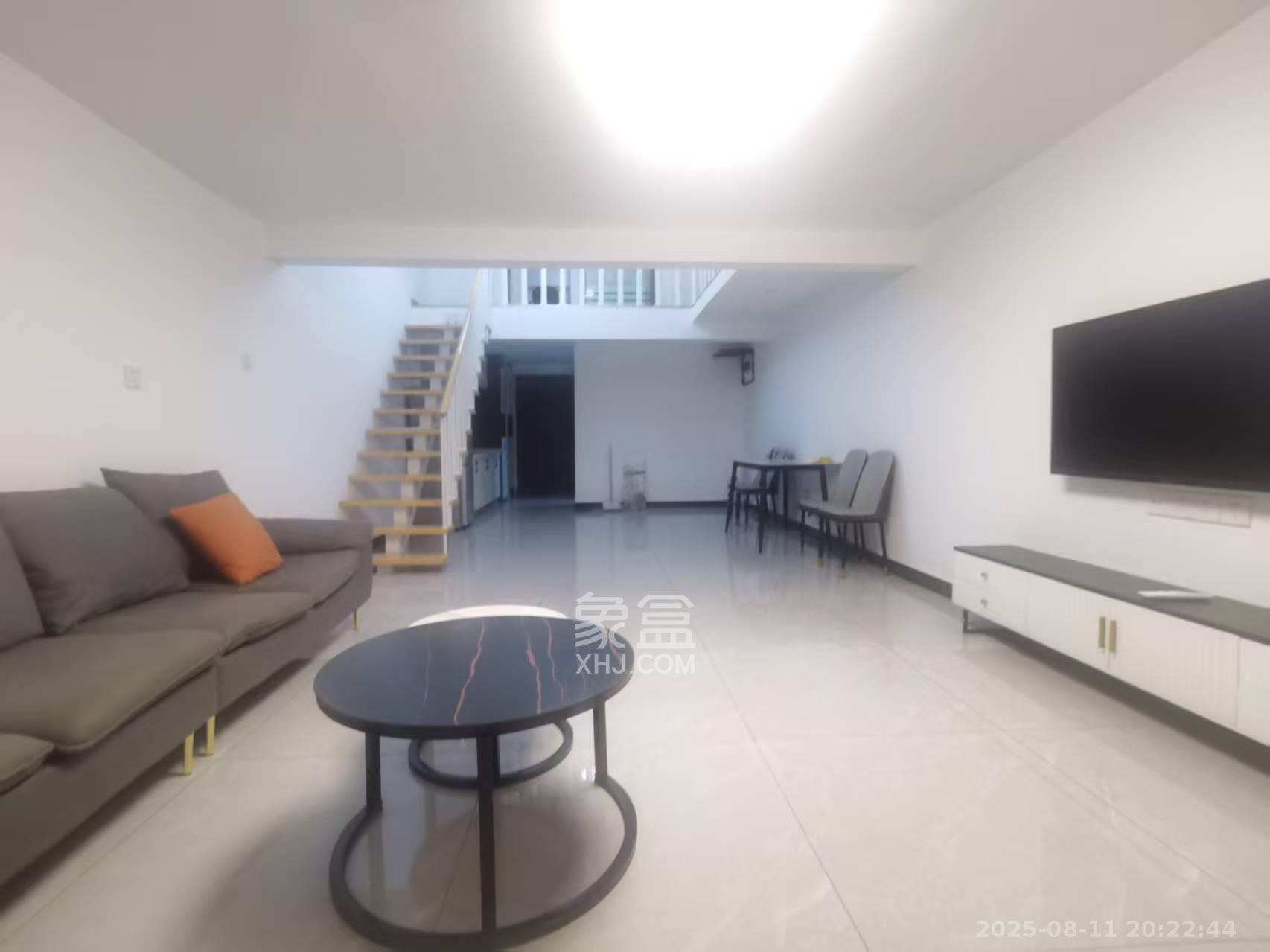 樾山公馆湖湘中心 2室2厅1卫 3700.0元/月 樾山公馆湖湘中心 2室2厅1卫 3700.0元/月室内图