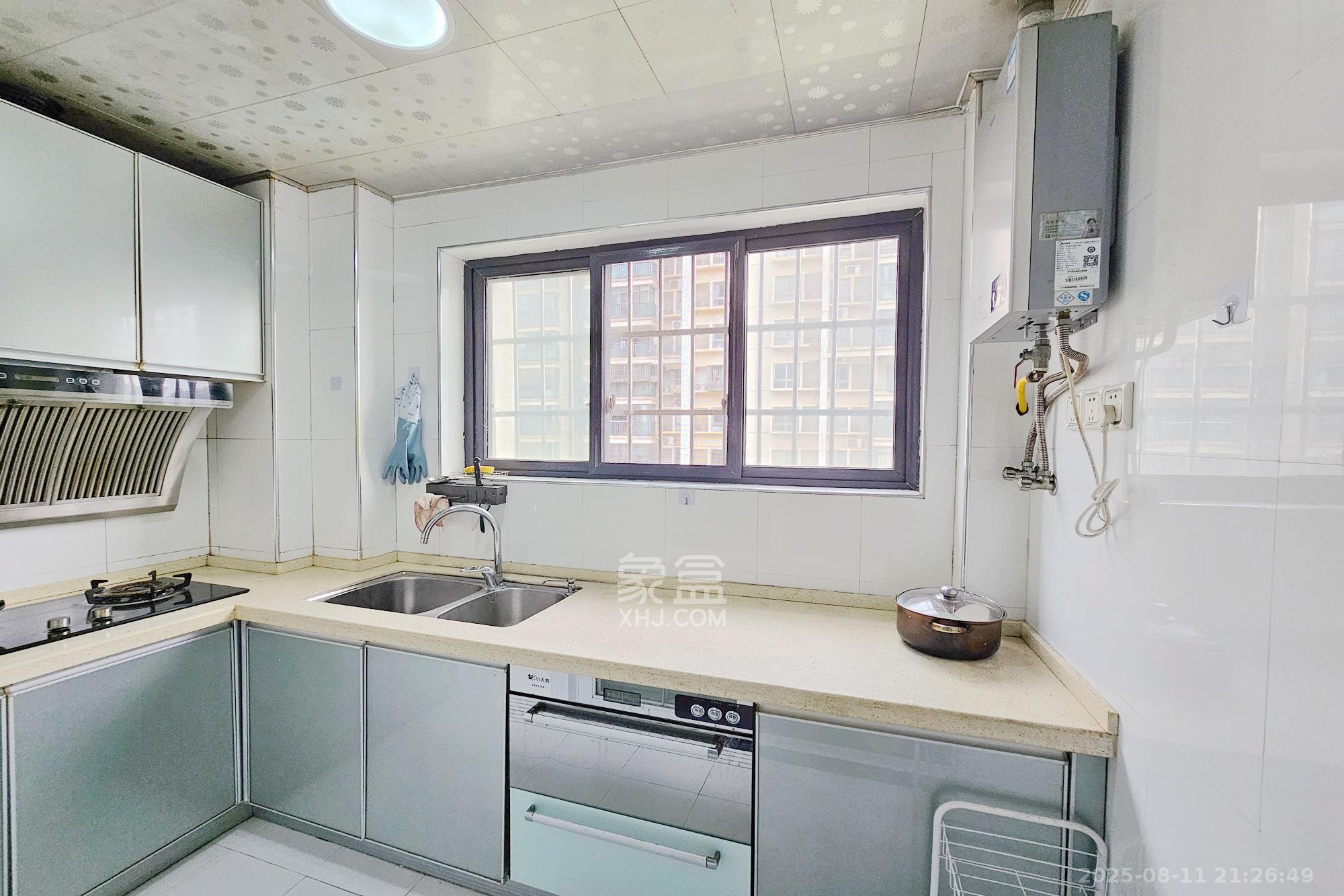 嘉宇盛世华章  2室2厅1卫    78.8万其他