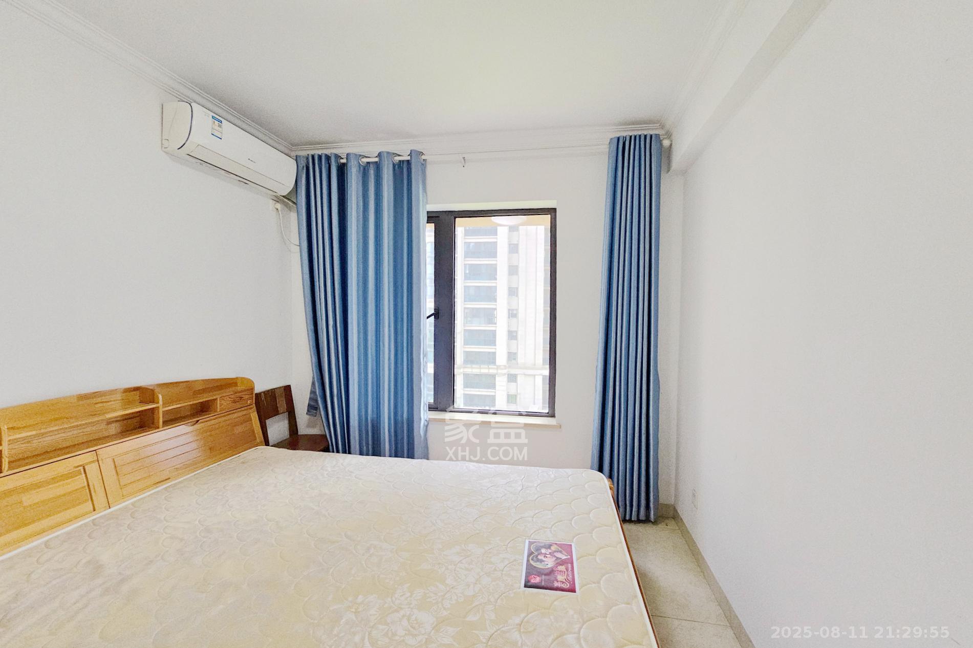 明昇壹城(明昇时代广场)一期 3室2厅1卫 130.0万 明昇壹城(明昇时代广场)一期 3室2厅1卫 130.0万卧室