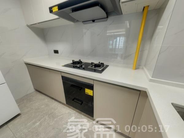 欣利梅溪左岸  3室2厅2卫   3500.00元/月室内图