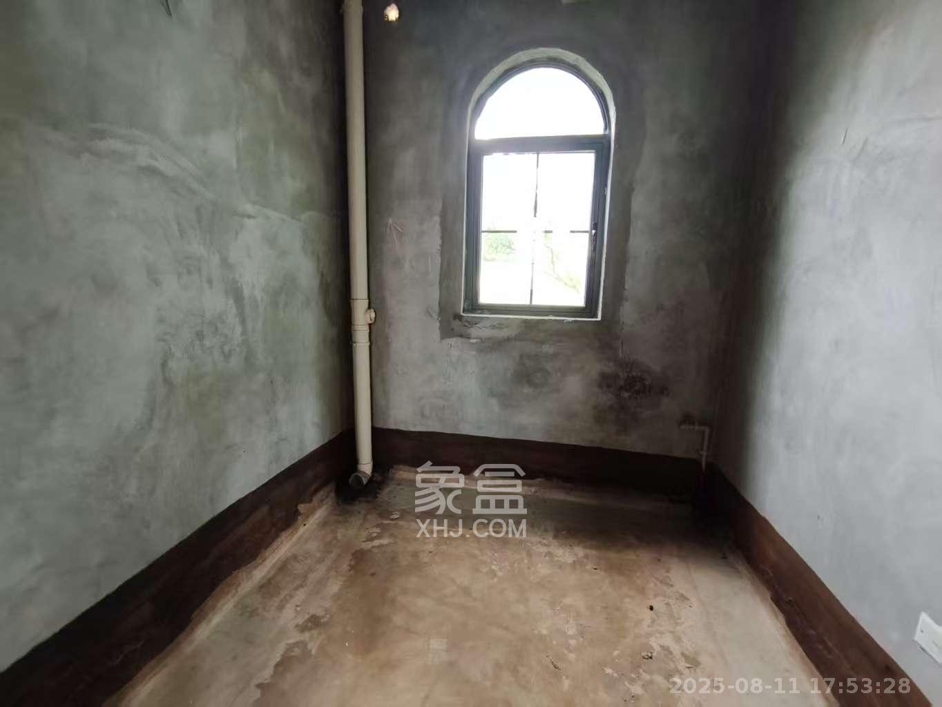 中粮北纬28°别墅 8室4厅4卫 8000.0元/月 中粮北纬28°别墅 8室4厅4卫 8000.0元/月室内图