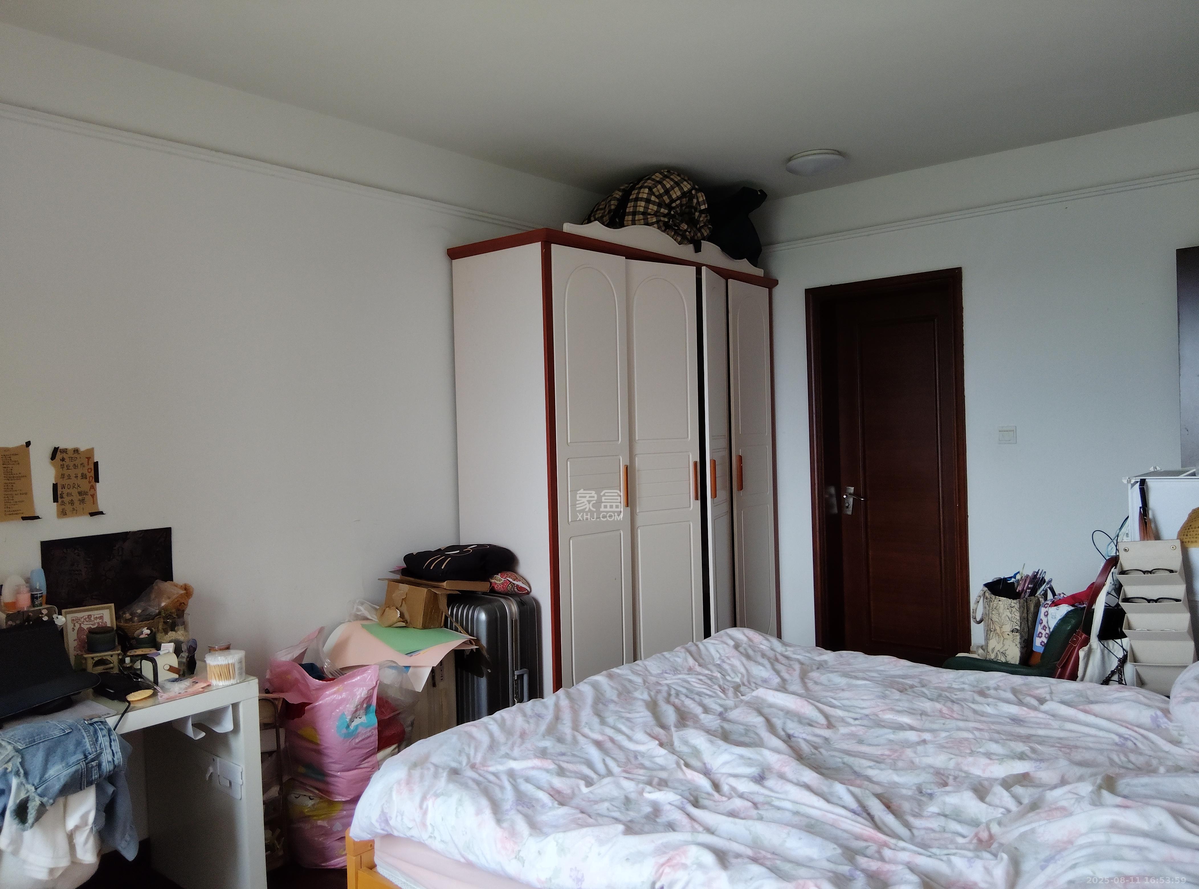 中海国际三期  3室2厅2卫    2300.0元/月室内图