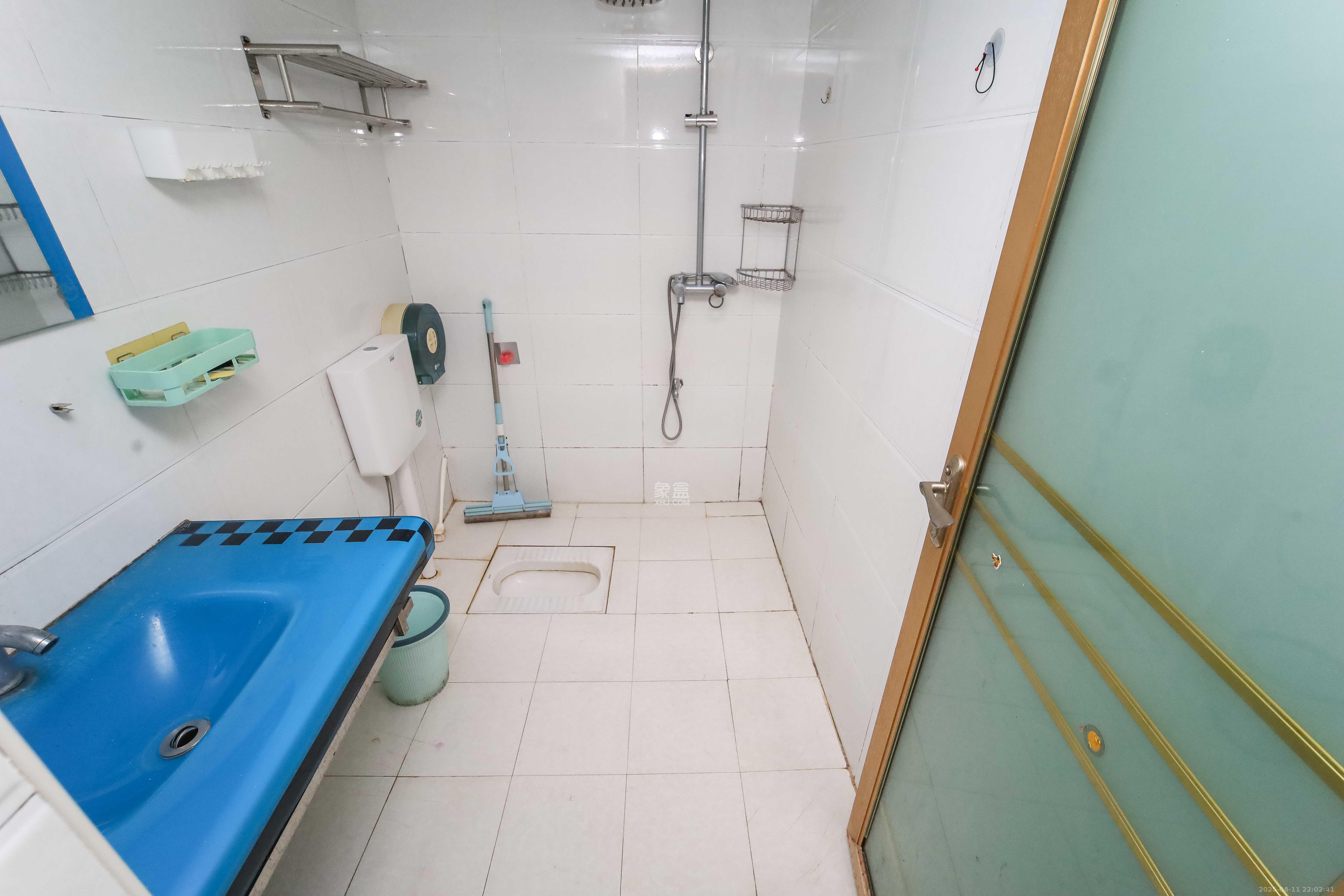 先锋东外滩  1室1厅1卫    31.0万卫生间