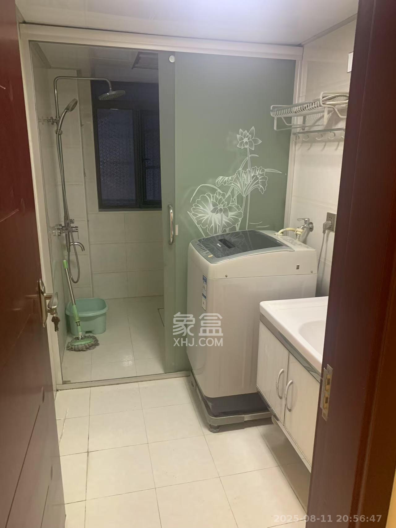 好望谷  3室2厅2卫    2200.0元/月室内图