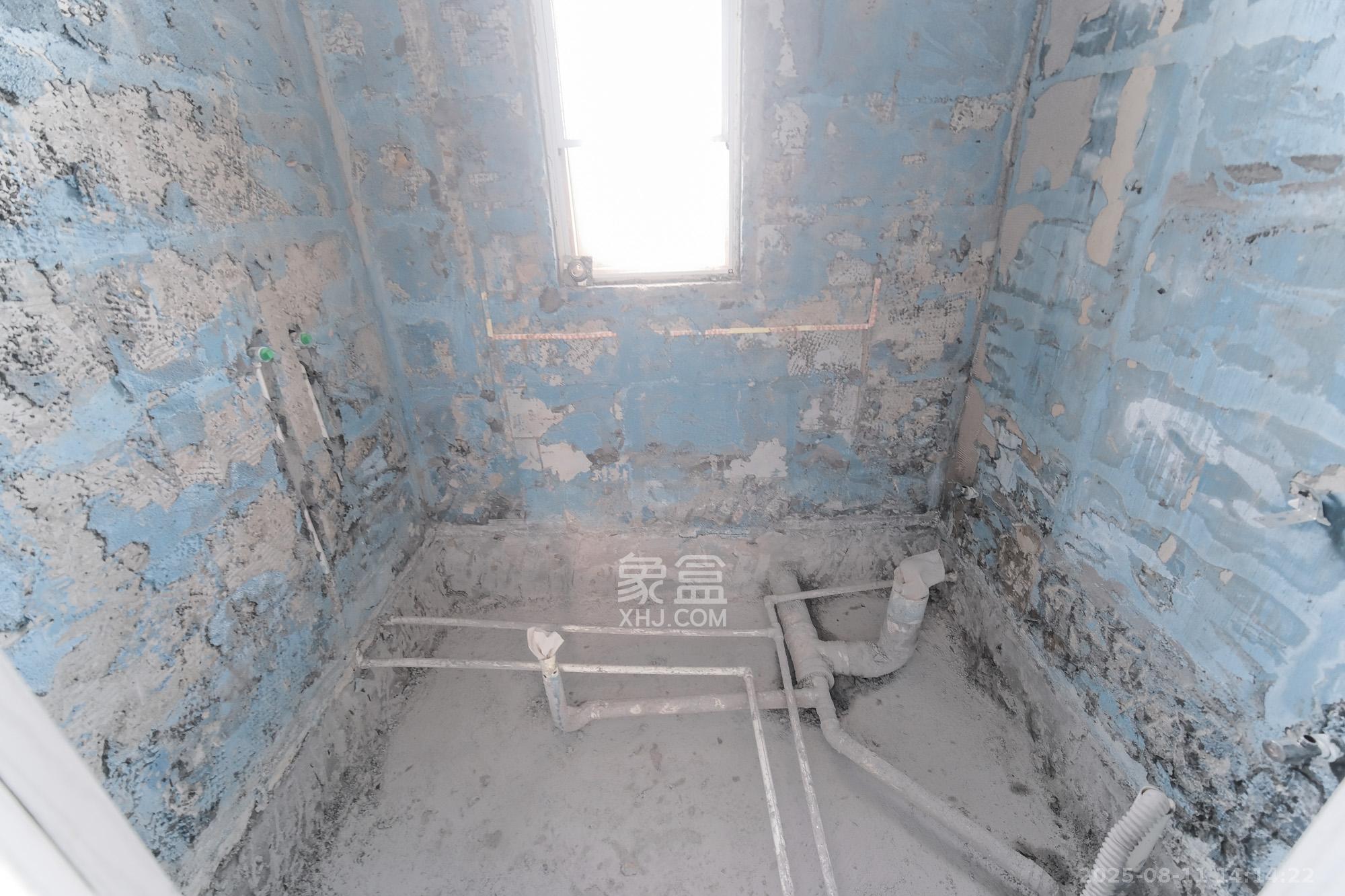 保利香槟国际 4室2厅2卫 106.00万 保利香槟国际 4室2厅2卫 106.00万卫生间