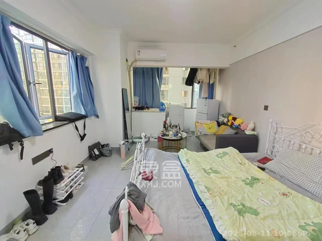 湘域中央  1室1厅1卫    1600.0元/月室内图