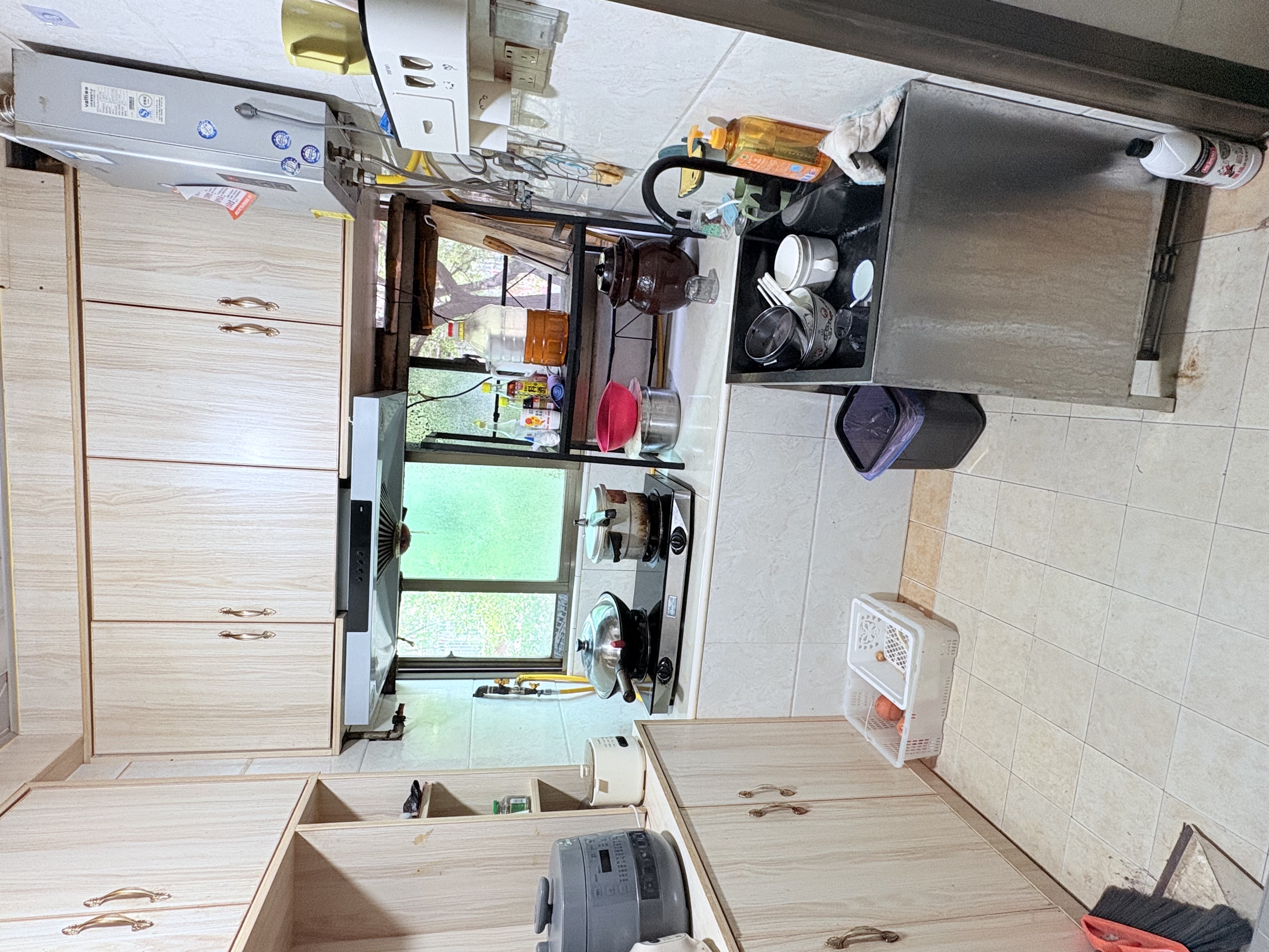 公园社区(青山小区) 2室1厅1卫 25.8万 公园社区(青山小区) 2室1厅1卫 25.8万客厅