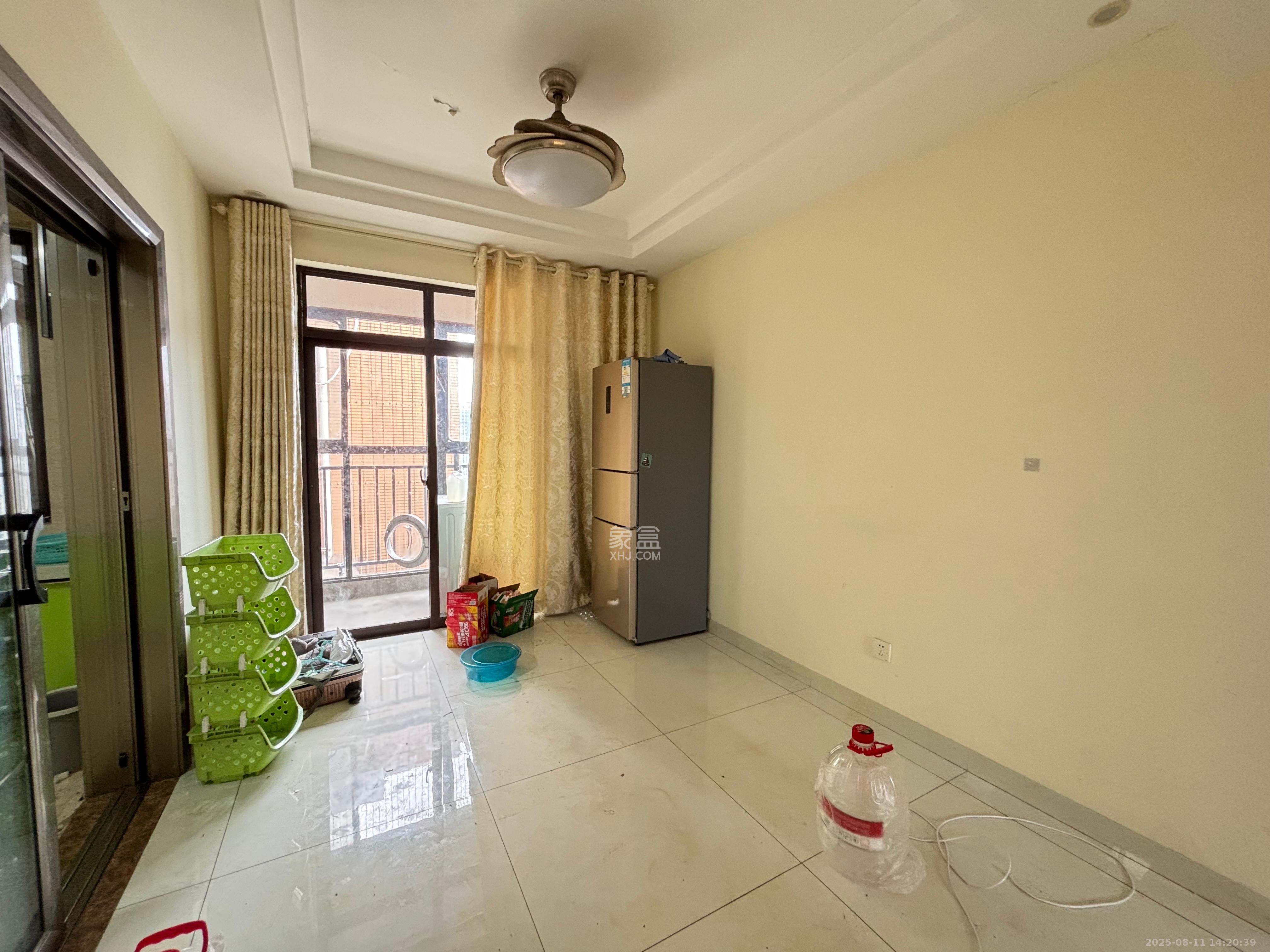 芒果天地(芒果雅苑) 3室2厅2卫 2600.0元/月 芒果天地(芒果雅苑) 3室2厅2卫 2600.0元/月室内图