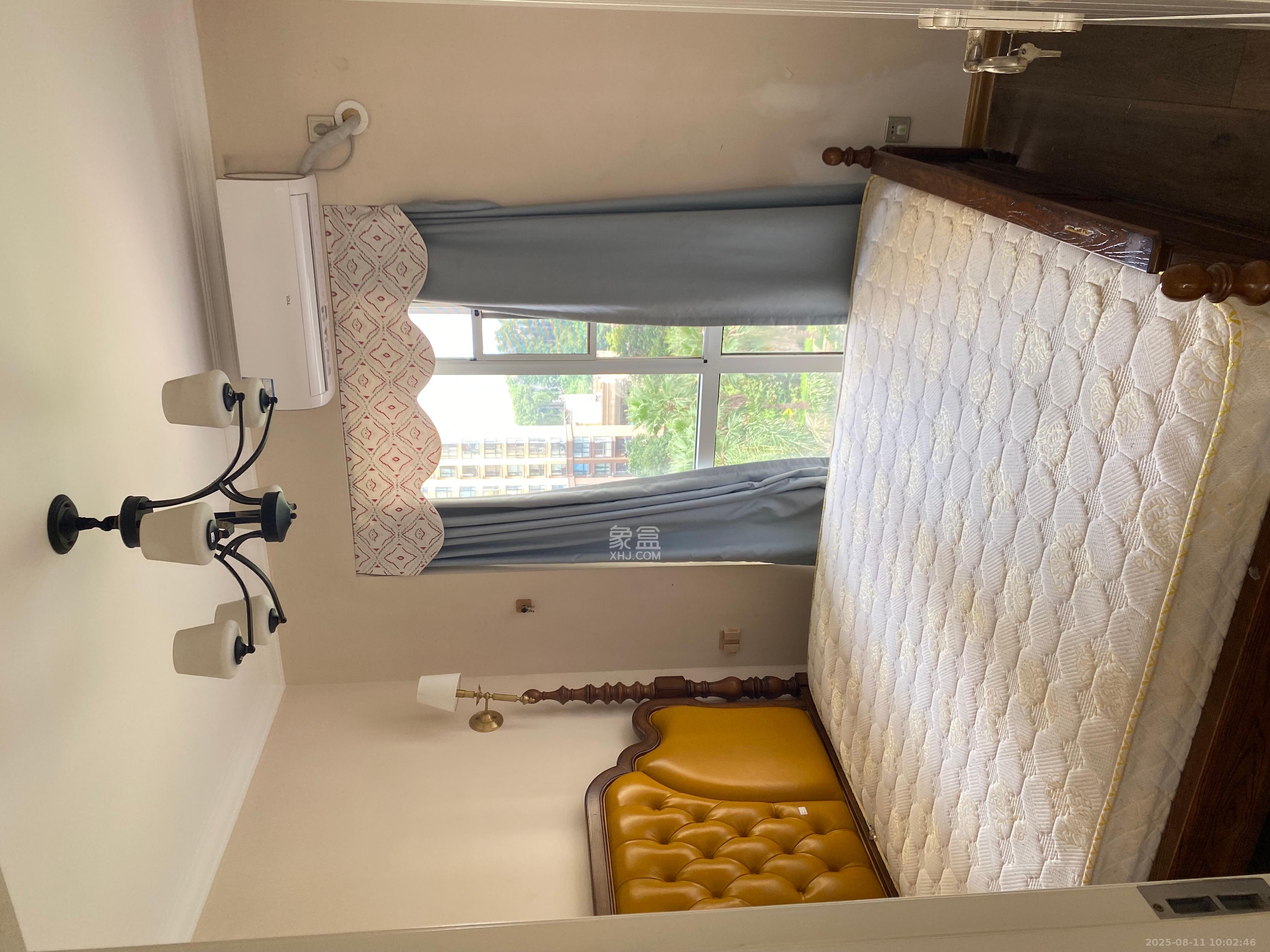 蓝光幸福满庭  4室2厅2卫    2800.0元/月室内图