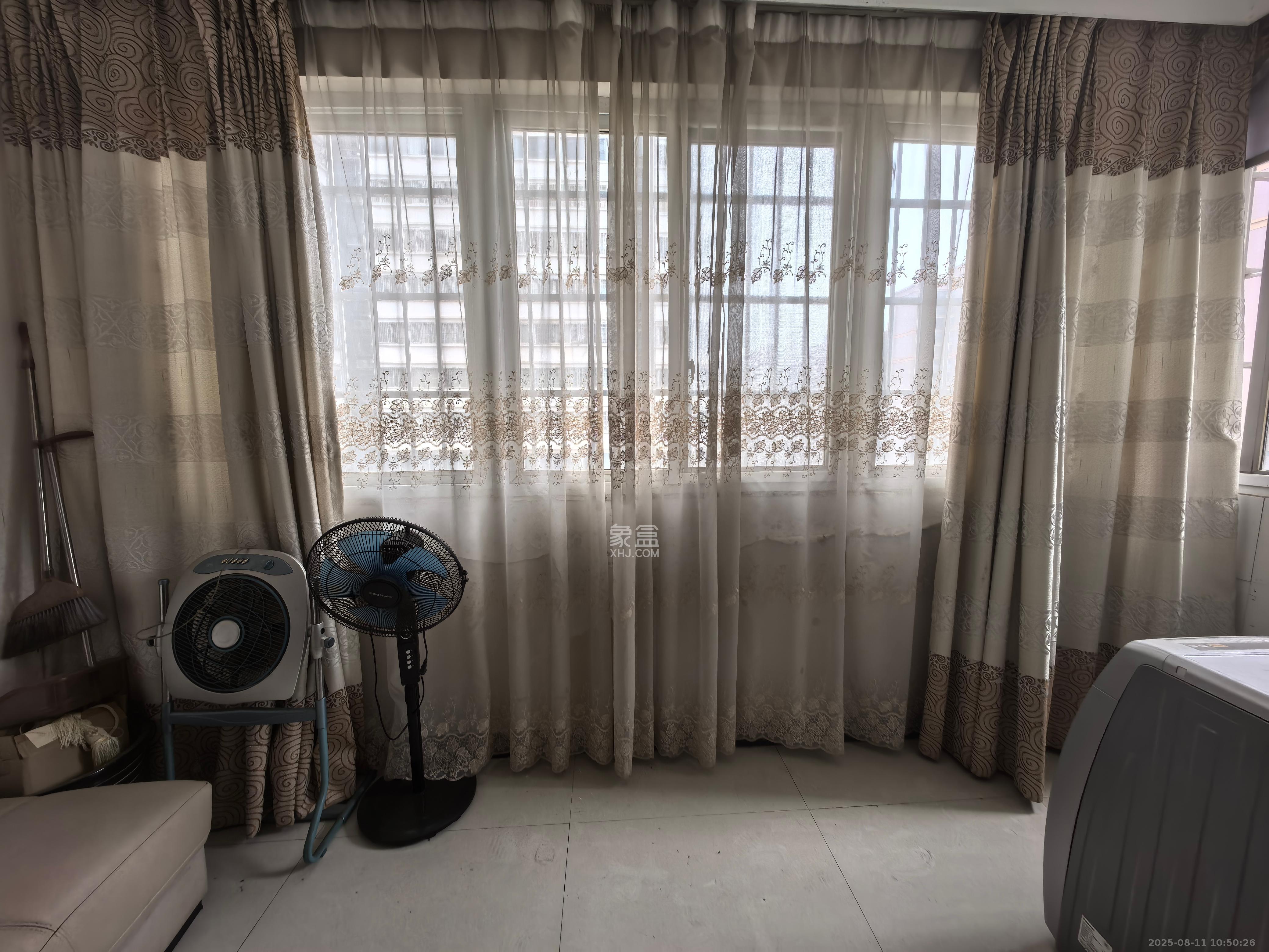 锦璨家园 3室2厅2卫 1800.0元/月 锦璨家园 3室2厅2卫 1800.0元/月室内图