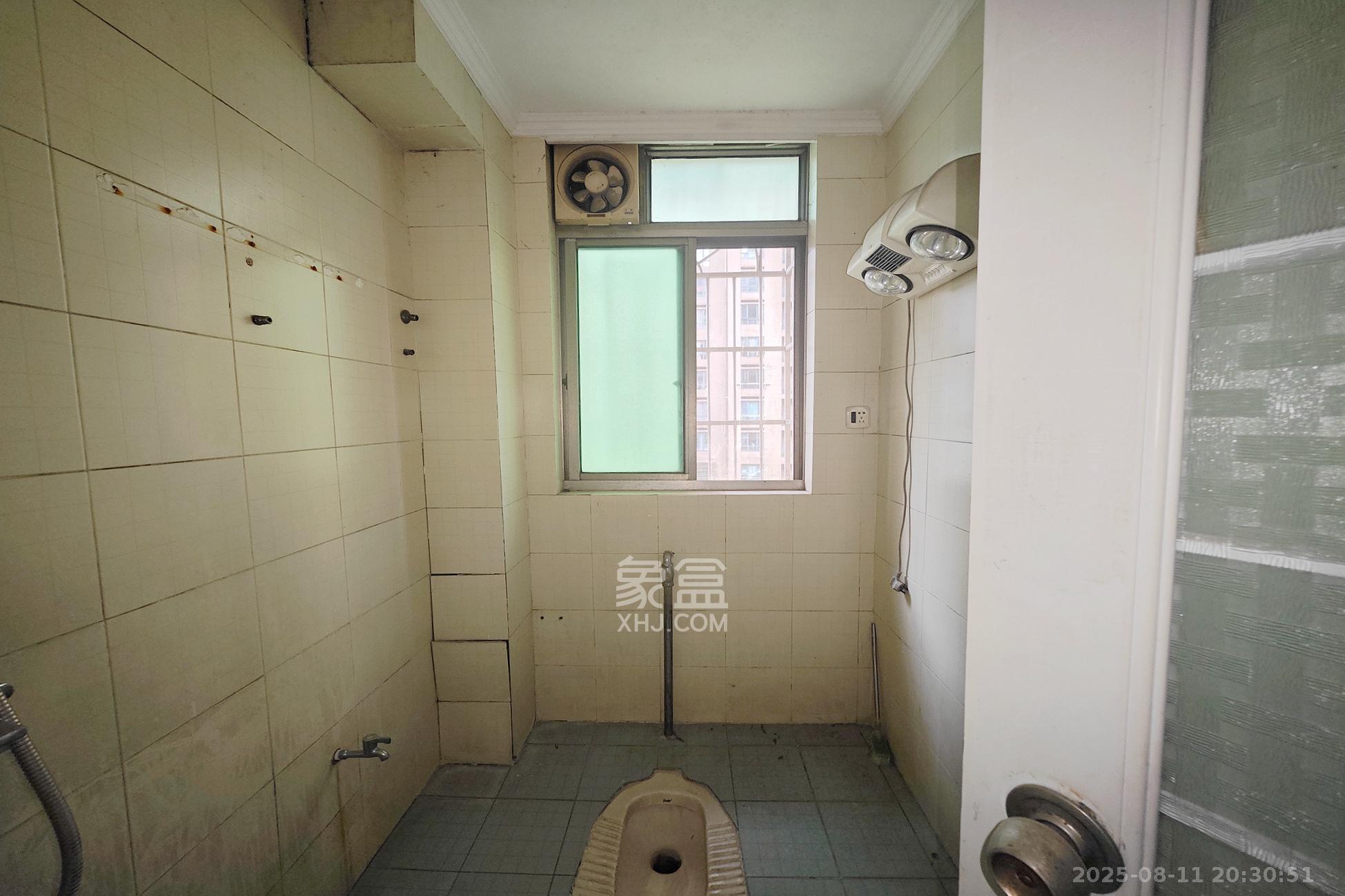 宏轩花苑 3室2厅1卫 95.0万 宏轩花苑 3室2厅1卫 95.0万其他