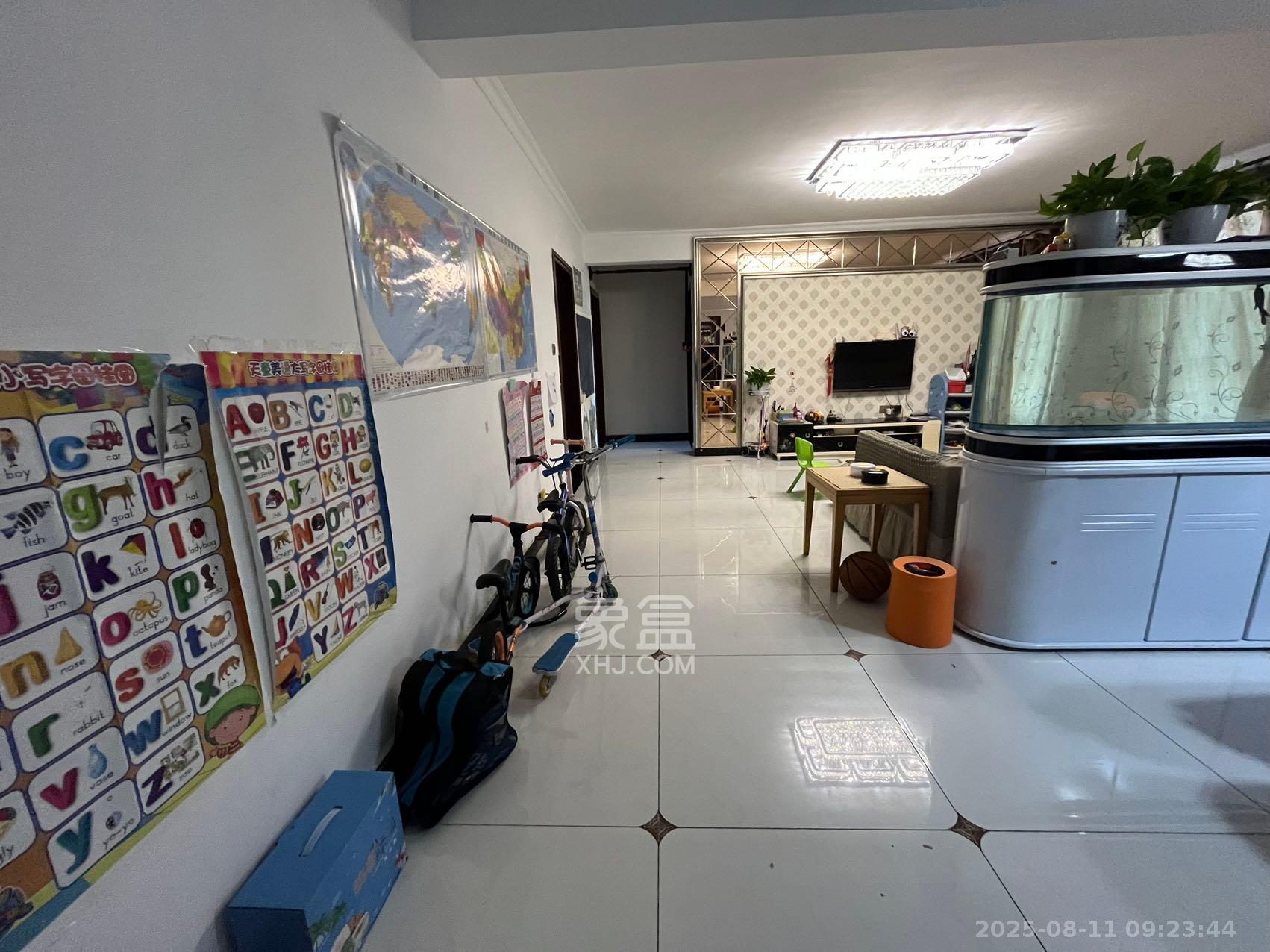 旺坤家园  3室2厅2卫   2500.00元/月室内图