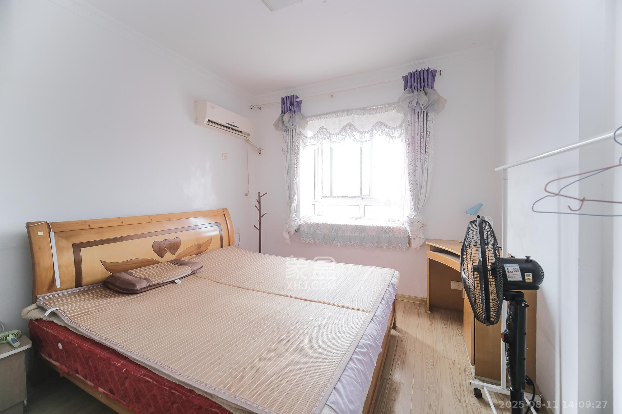 世景华庭 2室2厅1卫 43.0万 世景华庭 2室2厅1卫 43.0万卧室