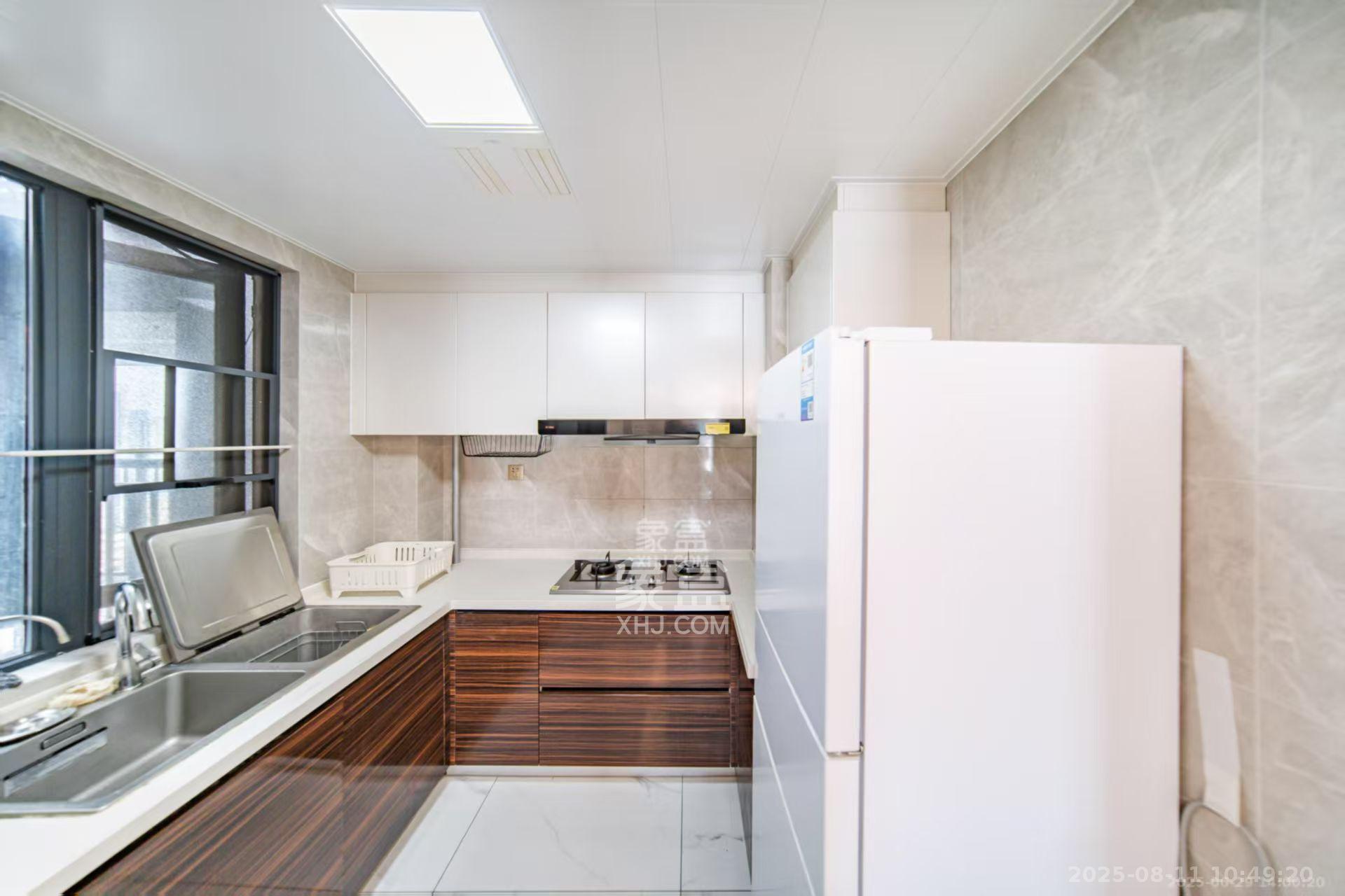 中海阅麓山一期  3室2厅2卫    3000.0元/月 中海阅麓山一期  3室2厅2卫    3000.0元/月室内图