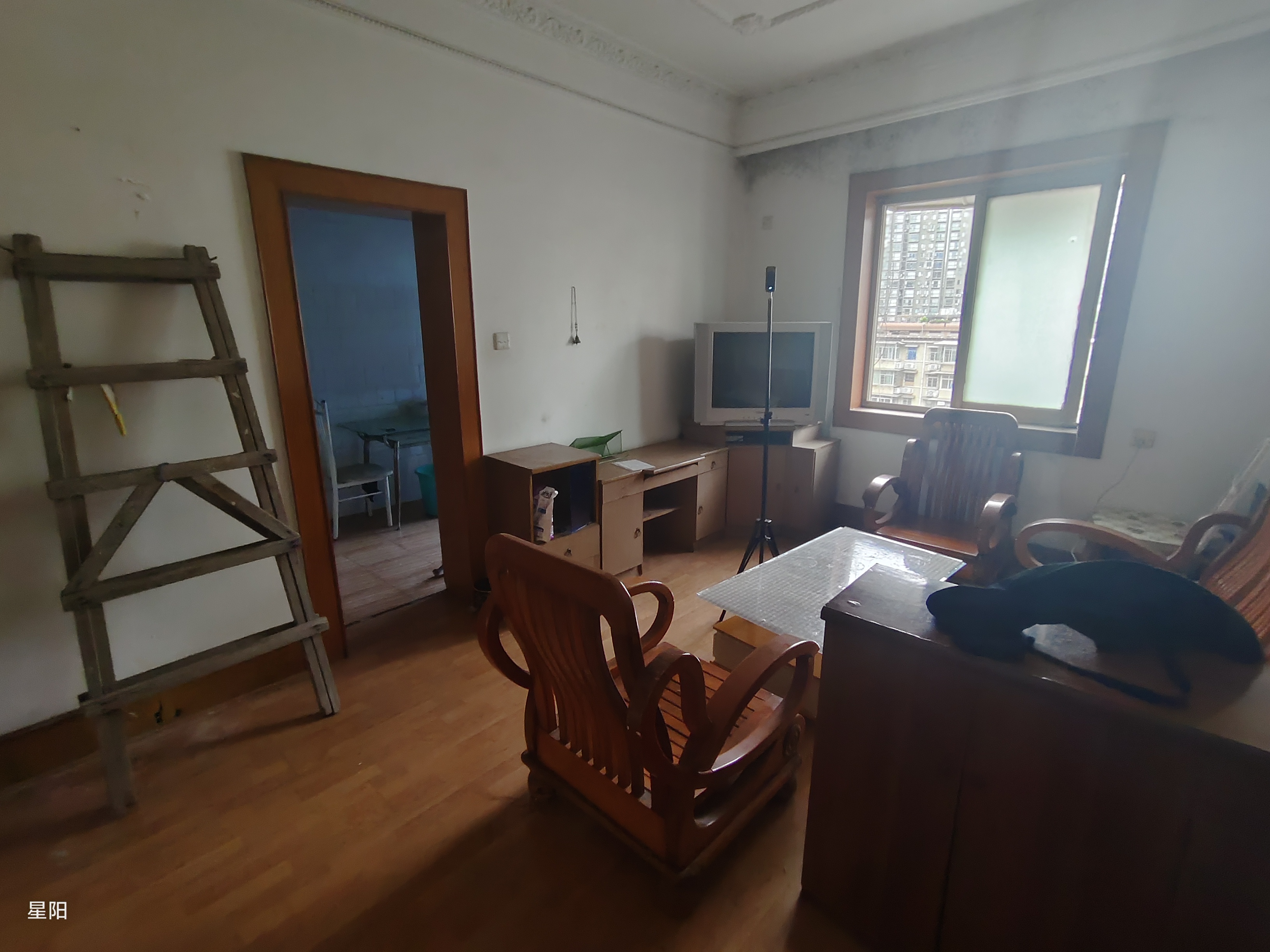 市一医院宿舍  2室1厅1卫    1400.0元/月 市一医院宿舍  2室1厅1卫    1400.0元/月户型图