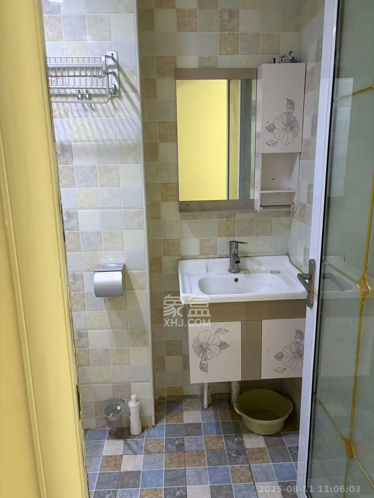 怡海星城 1室1厅1卫 700.0元/月 怡海星城 1室1厅1卫 700.0元/月室内图