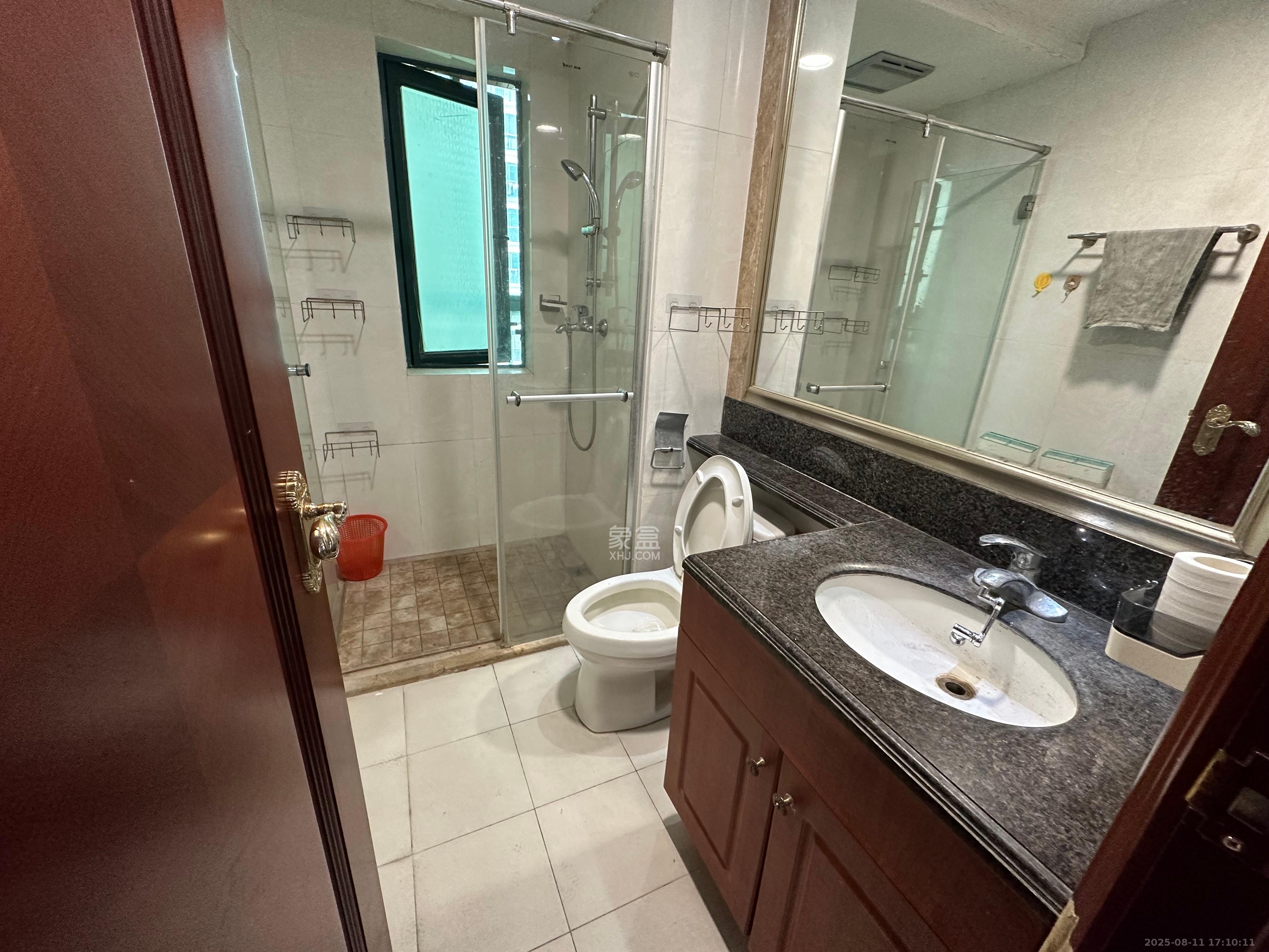 恒大华府  3室2厅2卫    3400.0元/月 恒大华府  3室2厅2卫    3400.0元/月室内图