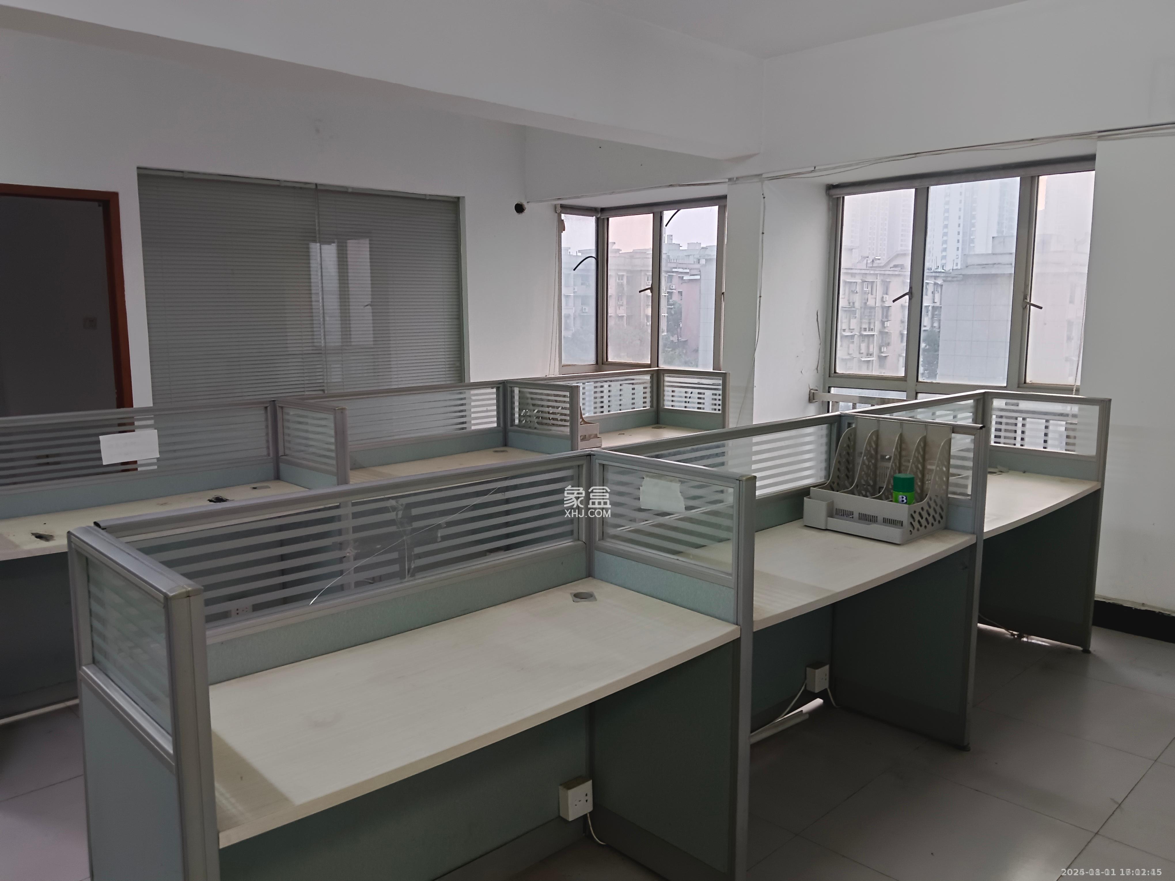 中远公馆 1室1厅1卫 2200.0元/月 中远公馆 1室1厅1卫 2200.0元/月室内图