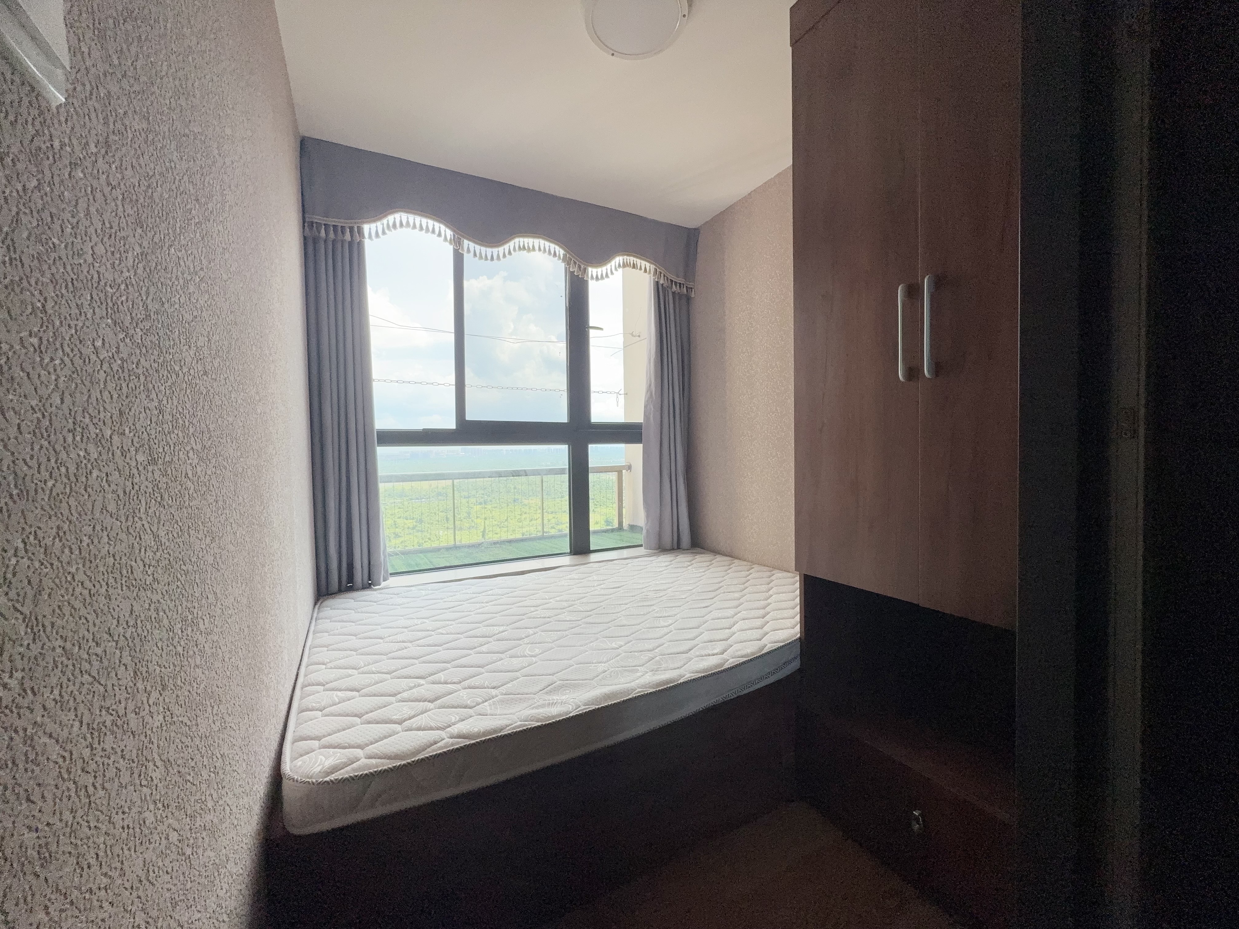 恒大海口文化旅游城 2室2厅2卫 2100.0元/月 恒大海口文化旅游城 2室2厅2卫 2100.0元/月室内图