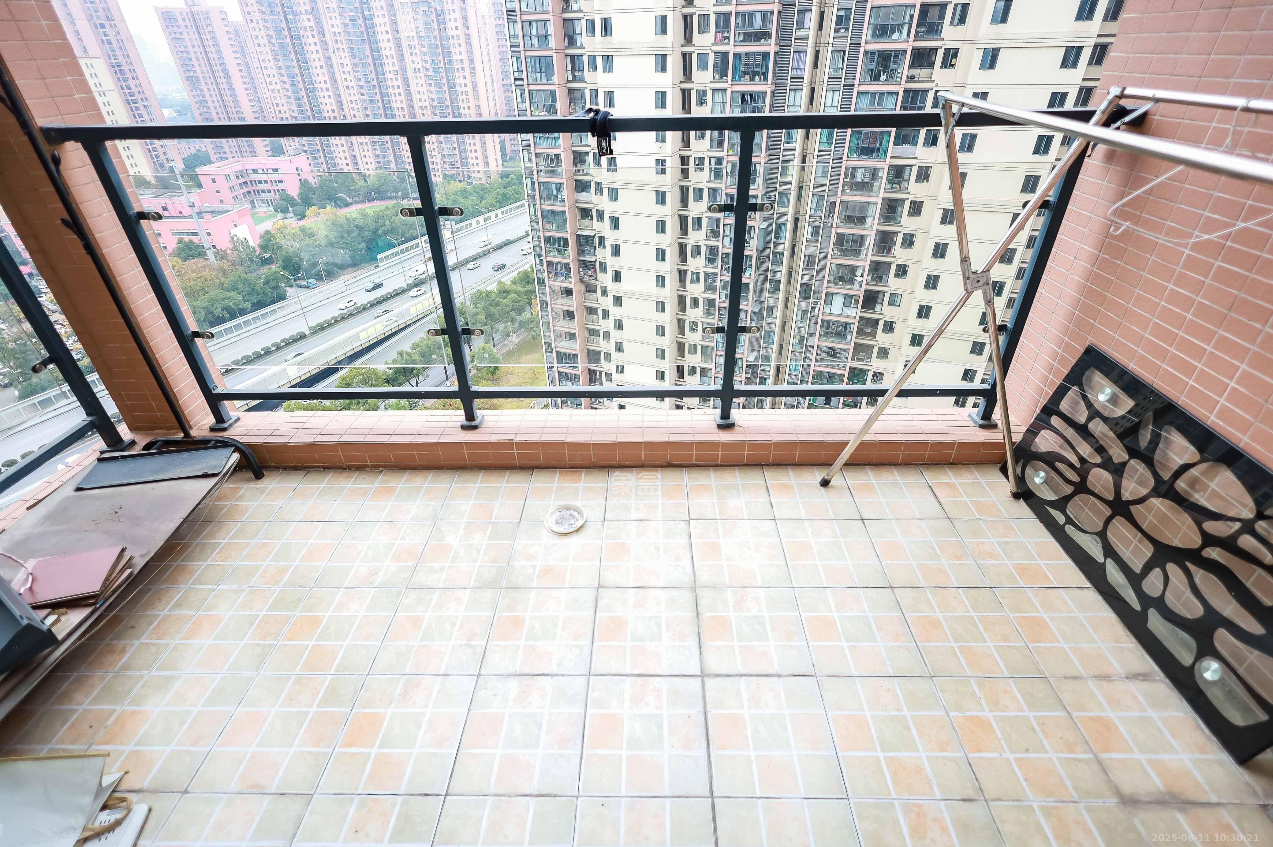 盛世耀凯 2室2厅1卫 1700.0元/月 盛世耀凯 2室2厅1卫 1700.0元/月室内图