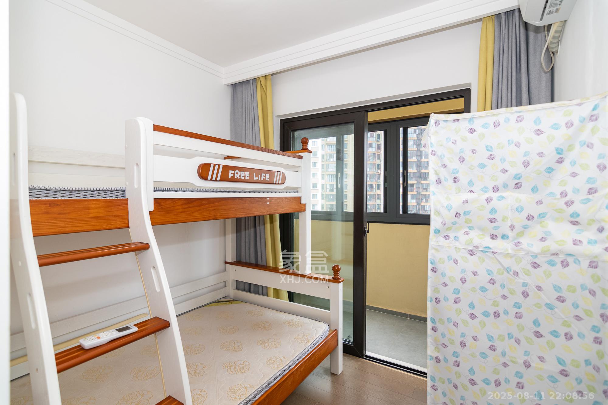 美的翰城 3室2厅2卫 73.8万 美的翰城 3室2厅2卫 73.8万卧室