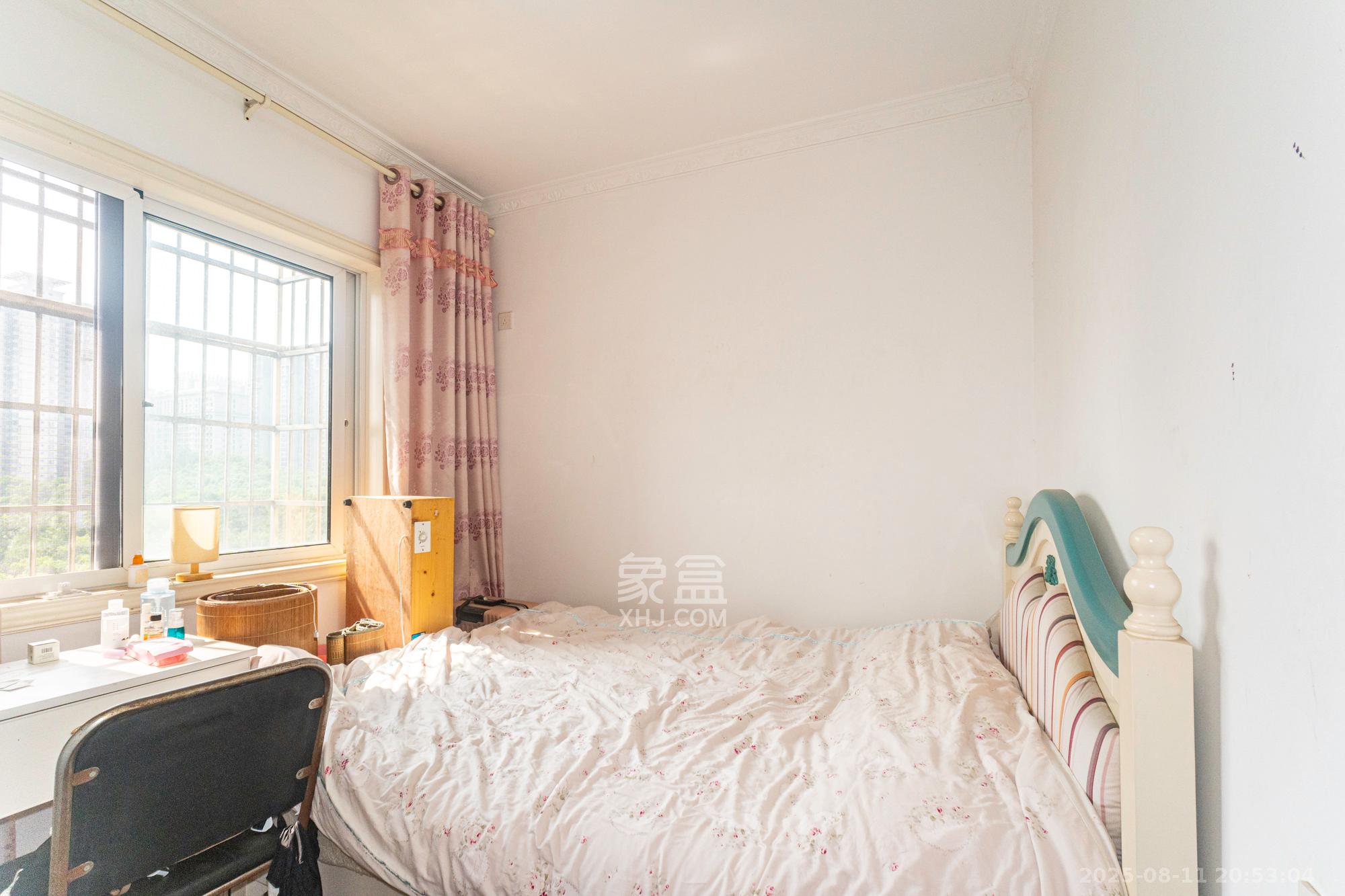 时代星空 3室2厅2卫 73.8万 时代星空 3室2厅2卫 73.8万卧室