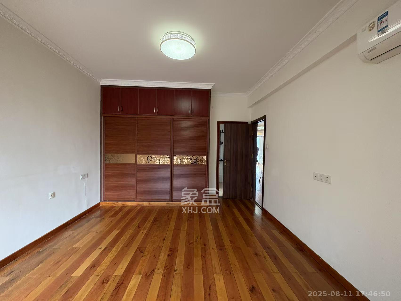 万博汇 4室2厅2卫 4800.0元/月 万博汇 4室2厅2卫 4800.0元/月室内图