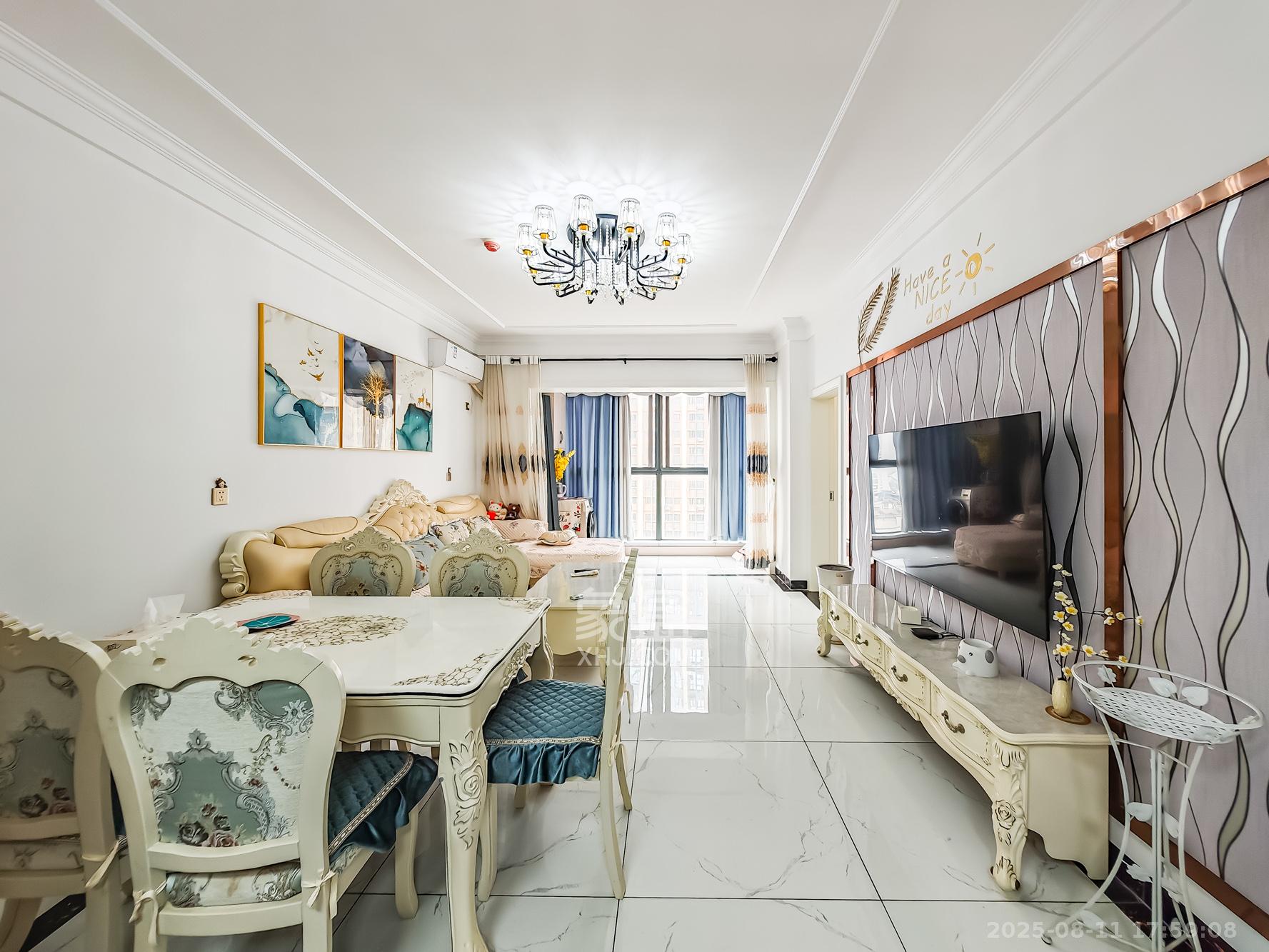 钱隆世家  2室2厅1卫    68.0万 钱隆世家  2室2厅1卫    68.0万客厅