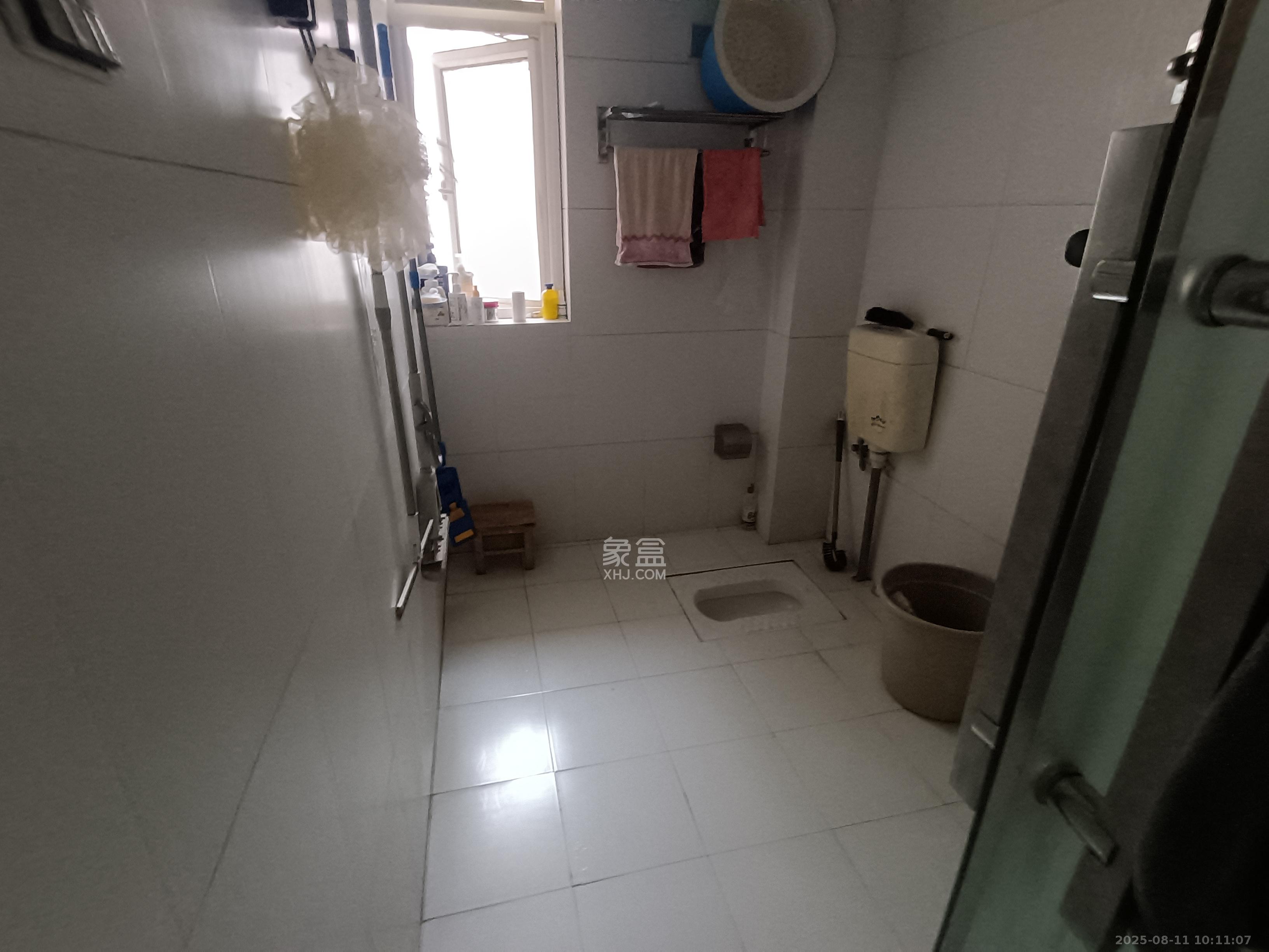 格蓝康都  3室2厅2卫   3300.00元/月室内图