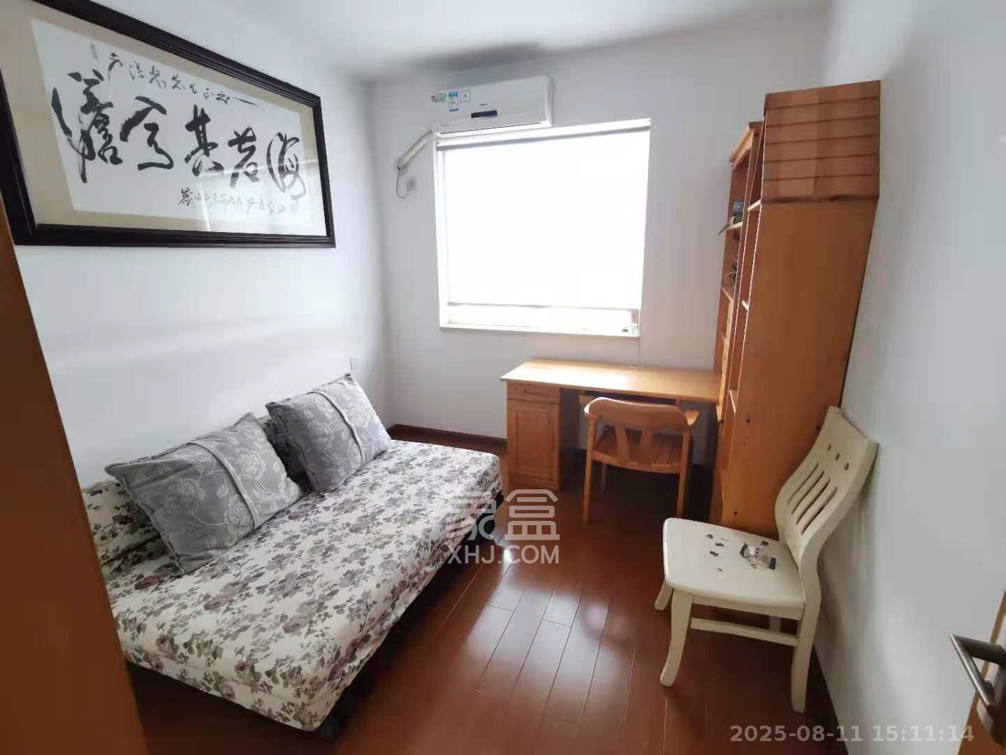 枫林美景  3室2厅2卫   2800.00元/月室内图