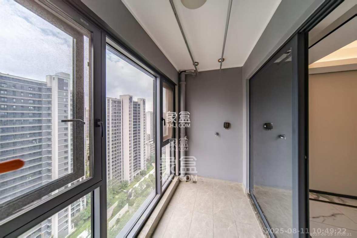 中海阅麓山一期  3室2厅2卫    3000.0元/月 中海阅麓山一期  3室2厅2卫    3000.0元/月室内图