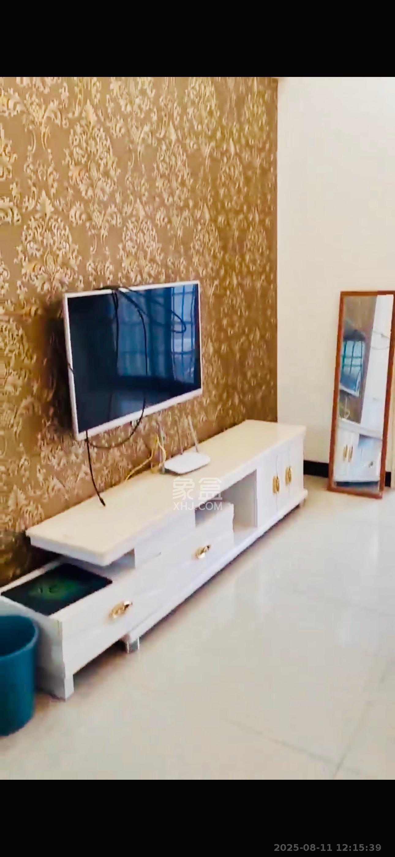 嘉顺苑 3室2厅1卫 2100.0元/月 嘉顺苑 3室2厅1卫 2100.0元/月室内图