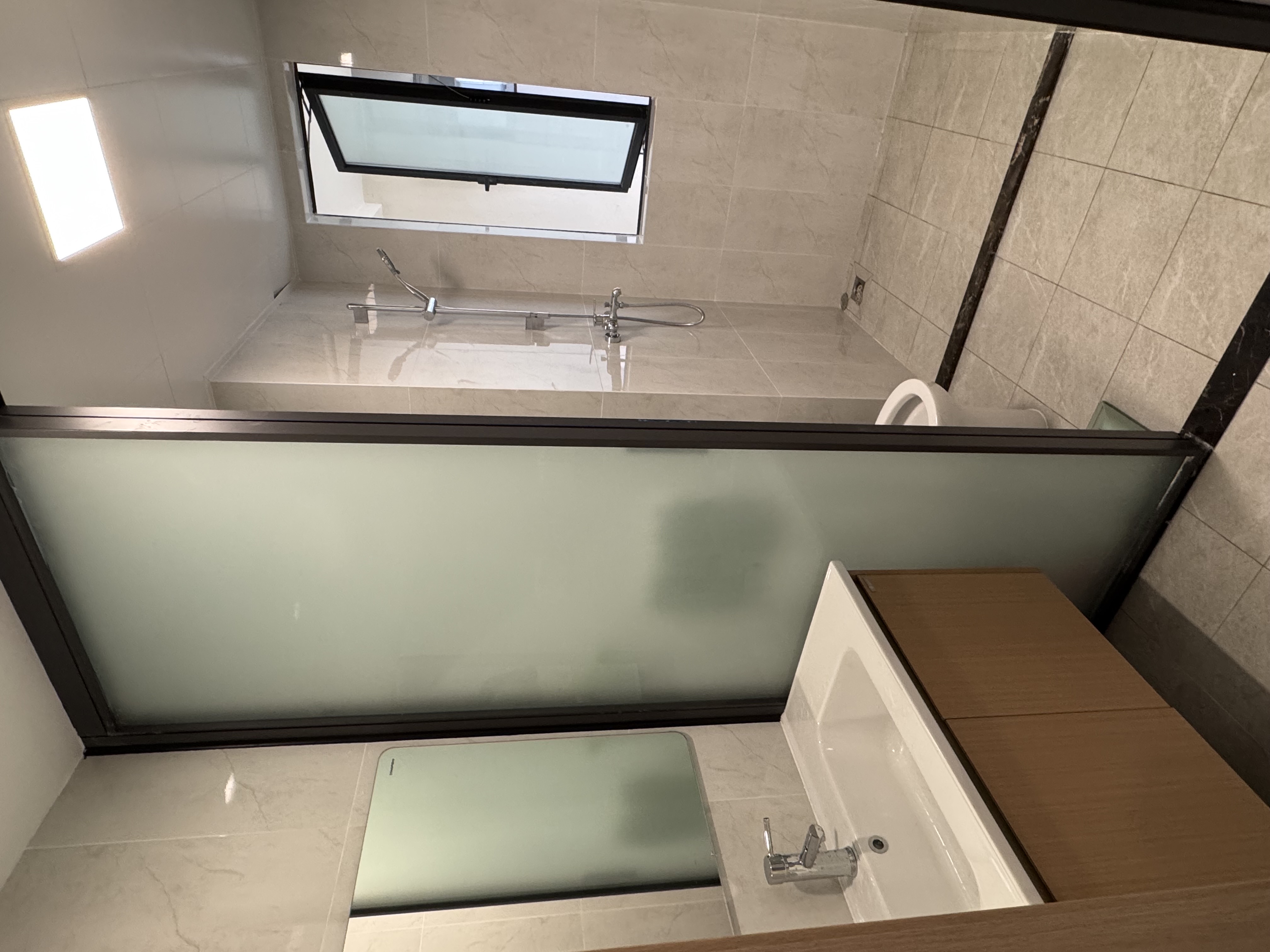 和风家园蓝天居 3室2厅2卫 2500.00元/月 和风家园蓝天居 3室2厅2卫 2500.00元/月室内图