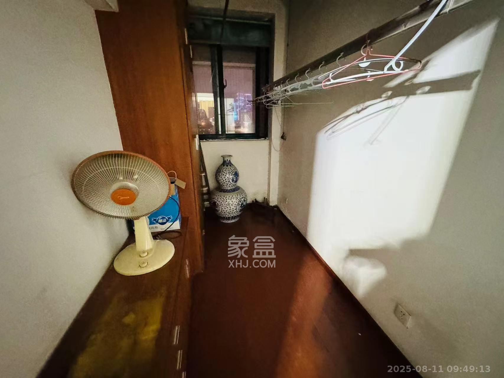 新青年公寓 2室2厅1卫 3200.0元/月 新青年公寓 2室2厅1卫 3200.0元/月室内图