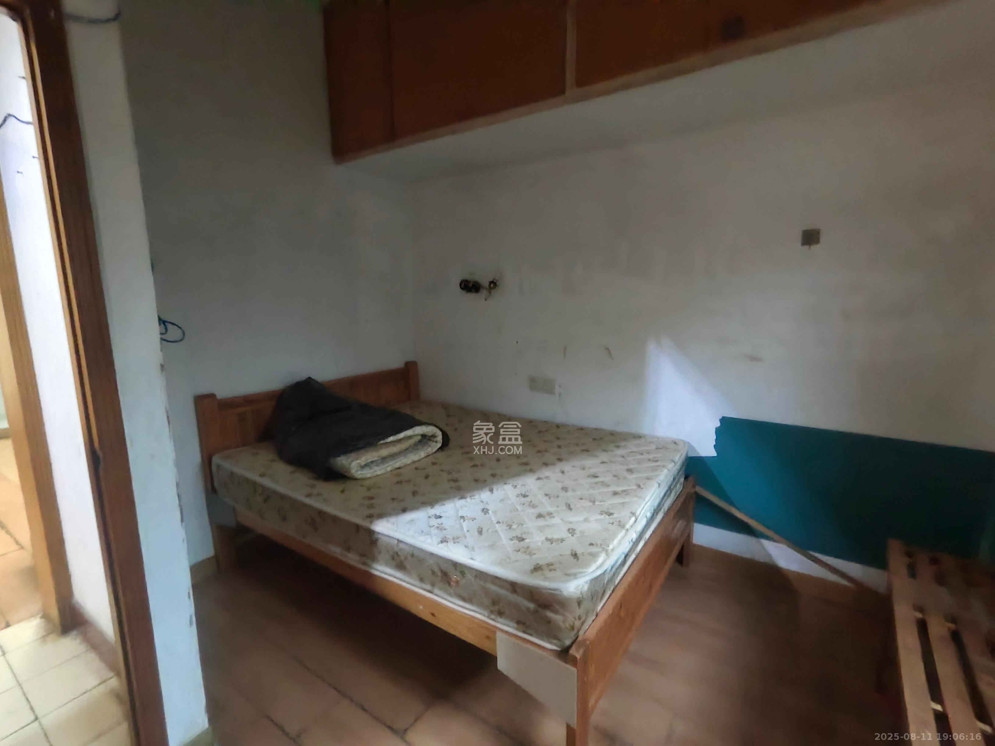 长探家园 2室1厅1卫 1500.0元/月 长探家园 2室1厅1卫 1500.0元/月室内图