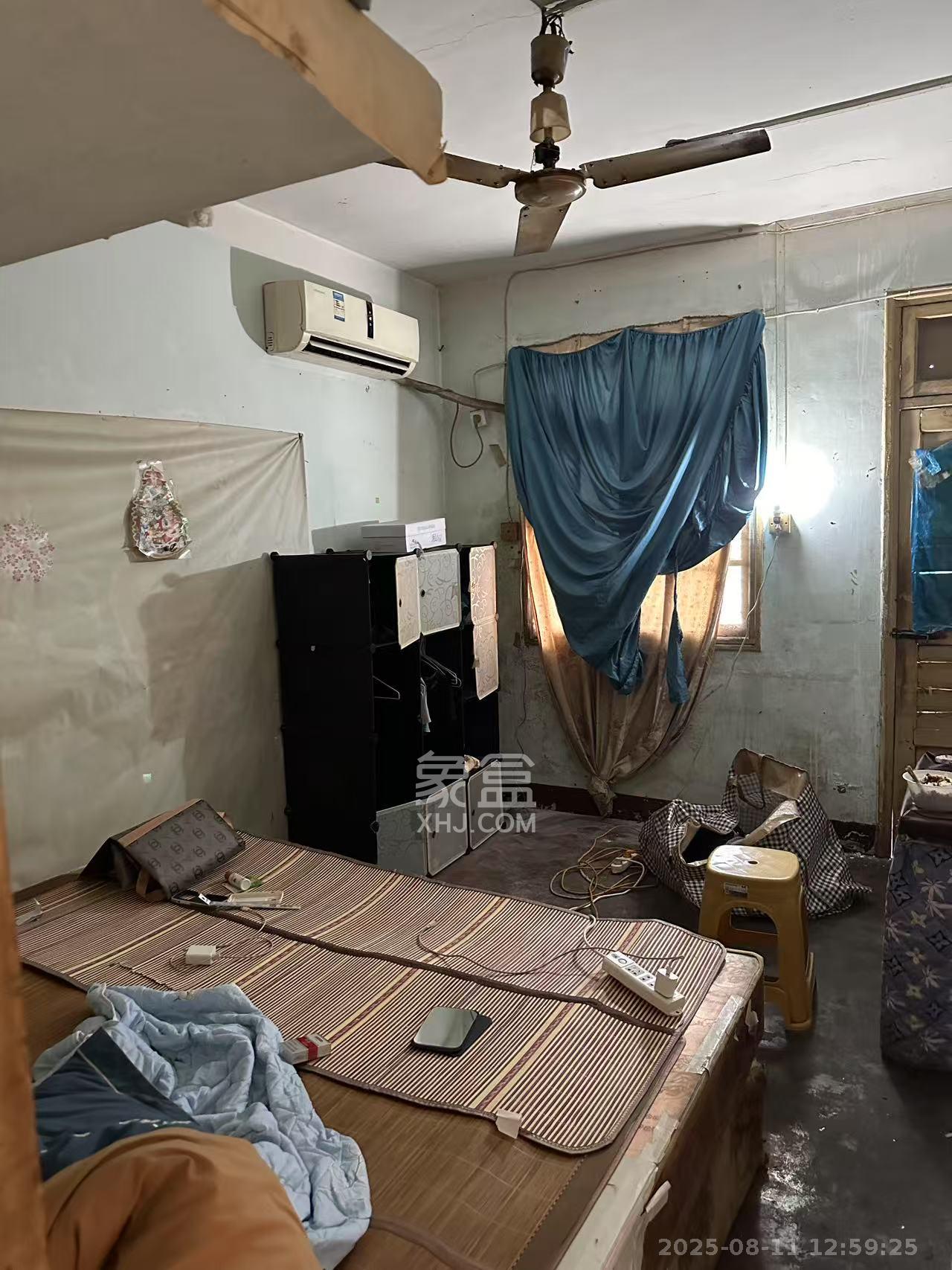 牛婆塘社区 1室1厅1卫 1000.0元/月 牛婆塘社区 1室1厅1卫 1000.0元/月室内图