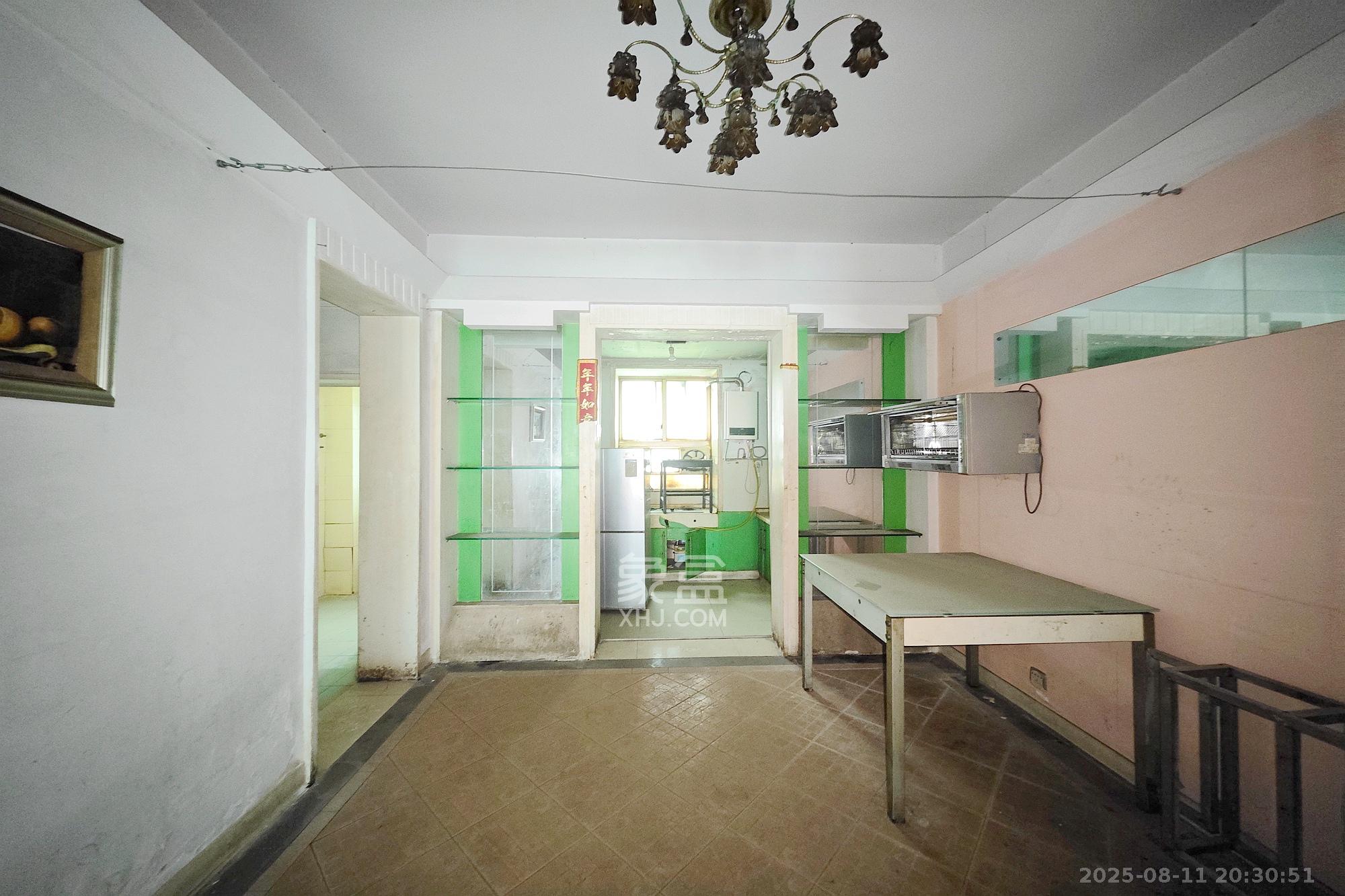 宏轩花苑 3室2厅1卫 95.0万 宏轩花苑 3室2厅1卫 95.0万客厅