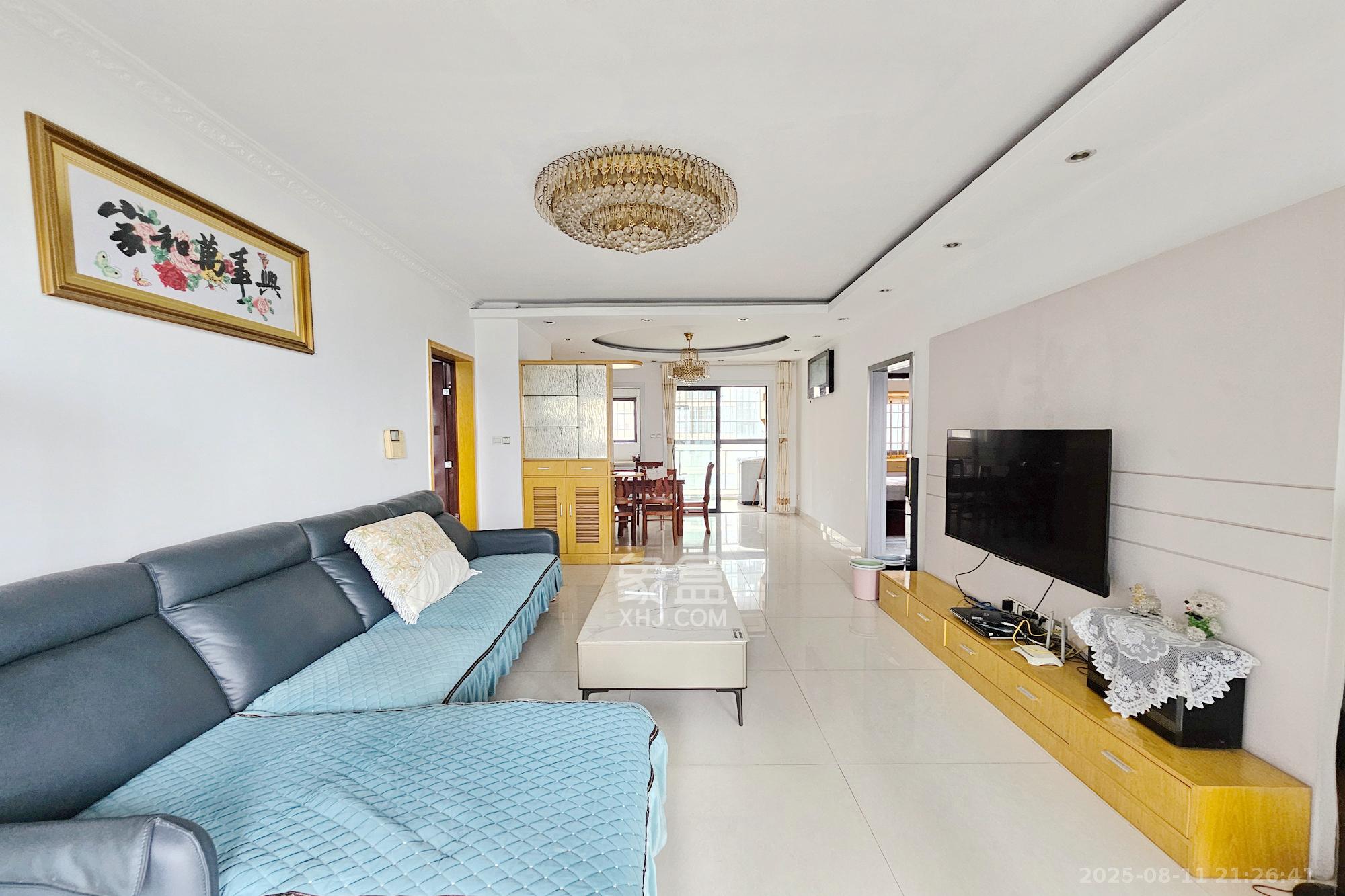 嘉宇盛世华章 2室2厅1卫 78.8万 嘉宇盛世华章 2室2厅1卫 78.8万客厅