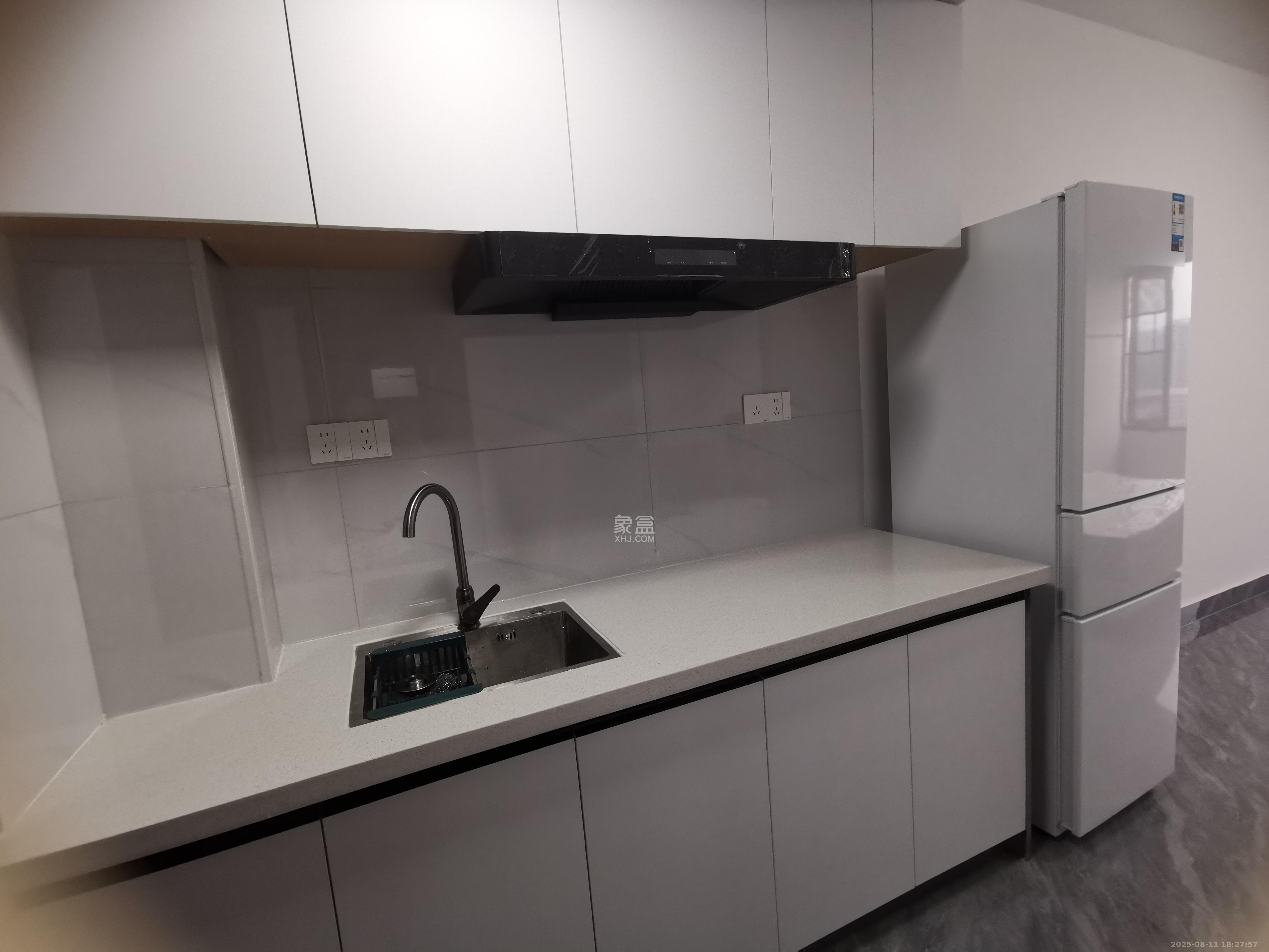 中海珑悦府 1室0厅0卫 1400.0元/月 中海珑悦府 1室0厅0卫 1400.0元/月室内图