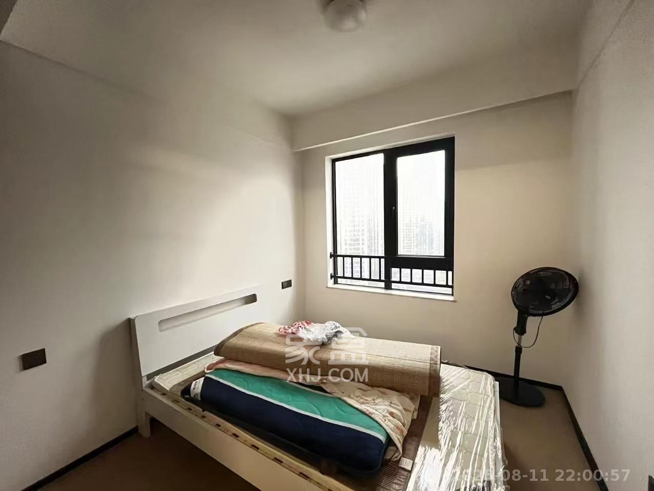 万科魅力之城  4室2厅2卫   3400.00元/月室内图
